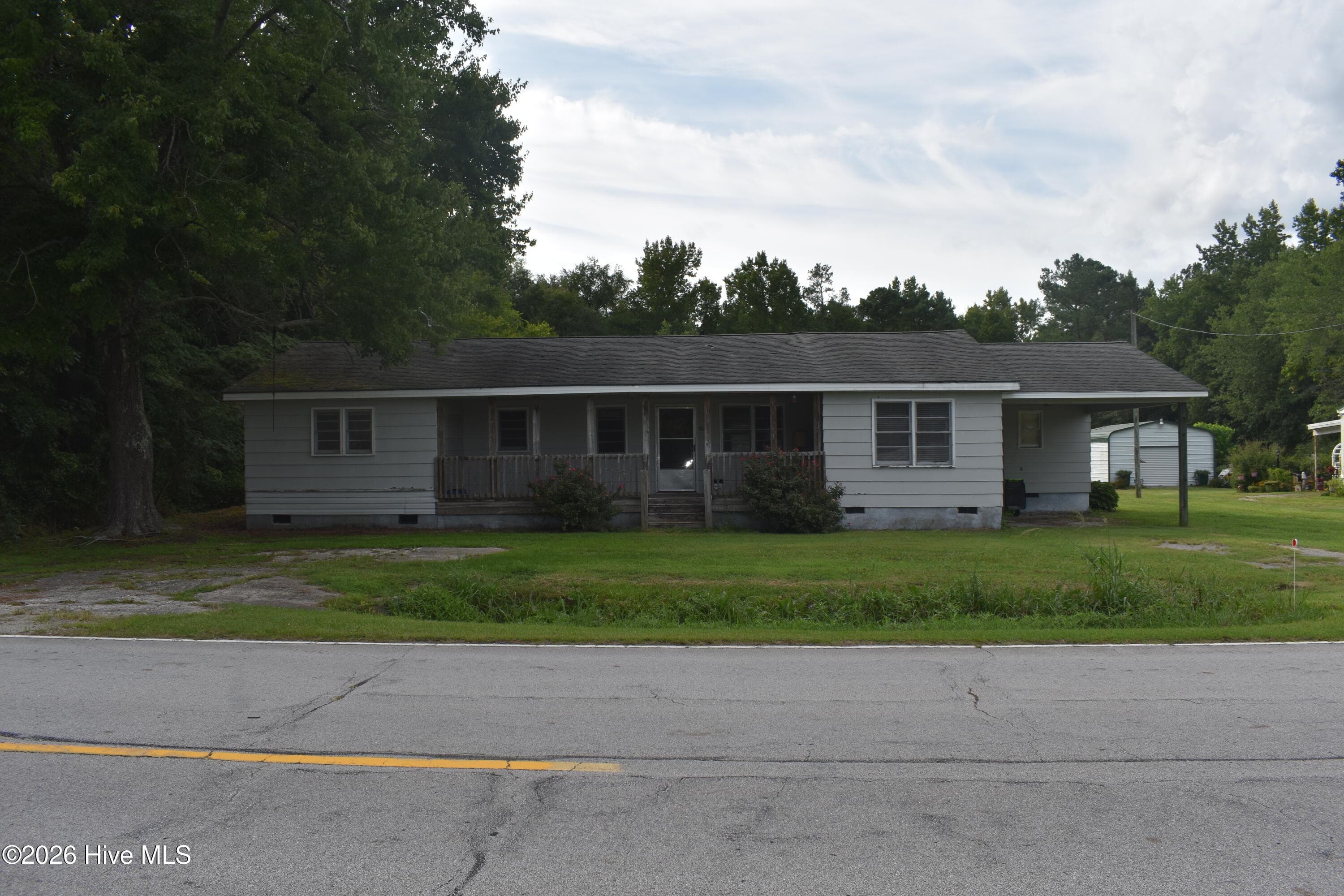 Front of 1900 Clarks Road, New Bern, NC 28562