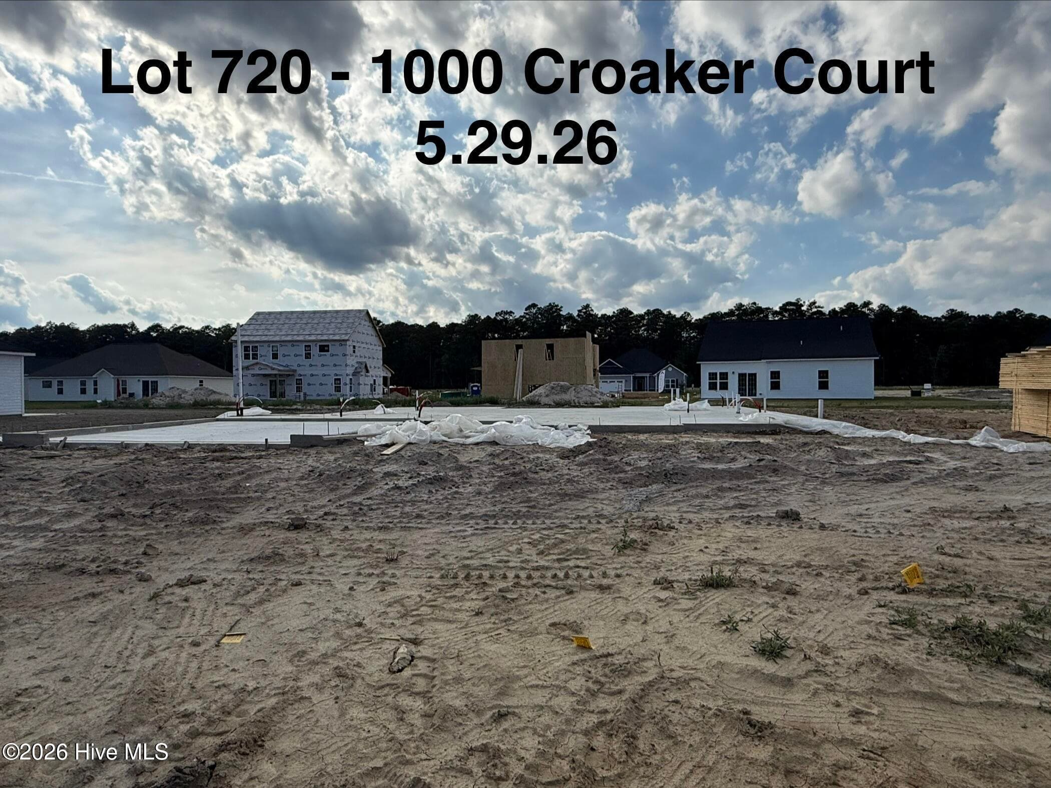 Front of 1000 Croaker Court, New Bern, NC 28562