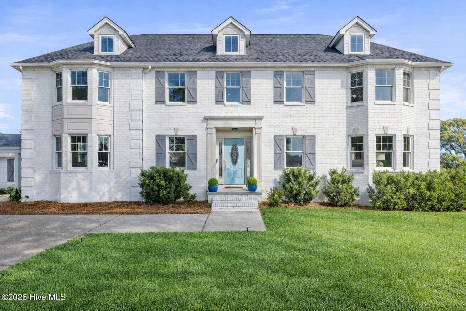 Exterior of 211 Simmons Drive, Wilmington, NC 28411