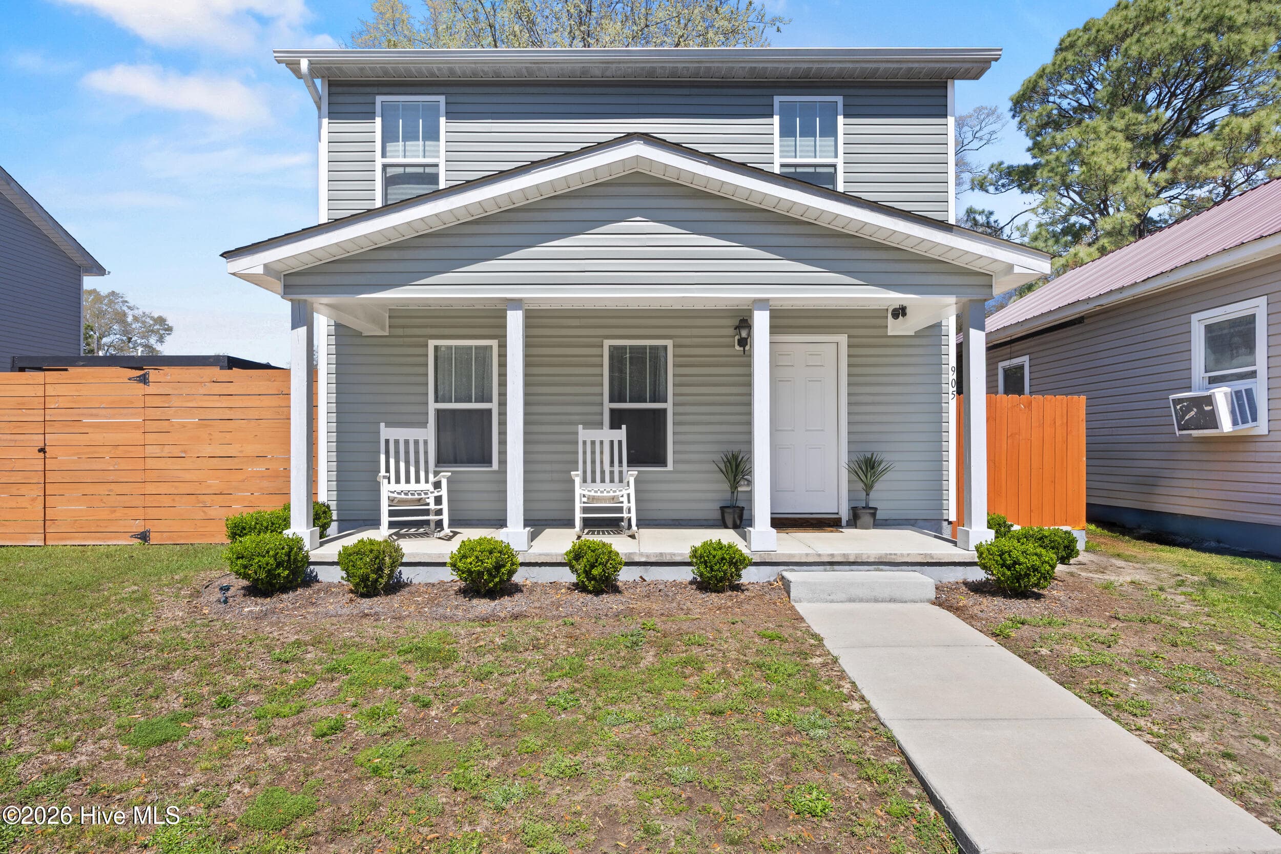 Front of 905 Walnut Street, Wilmington, NC 28401