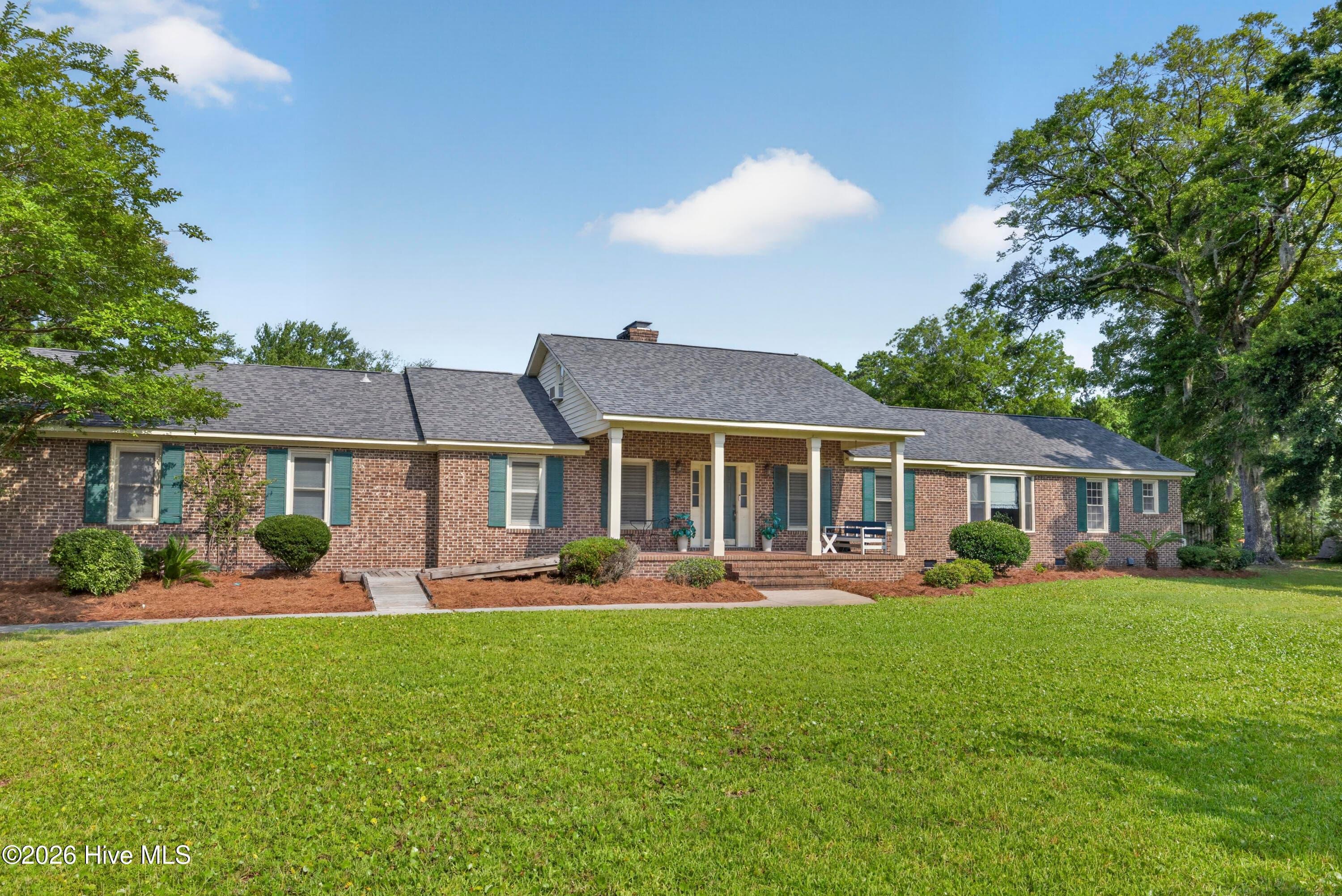 Front of 6700 Myrtle Grove Road, Wilmington, NC 28409