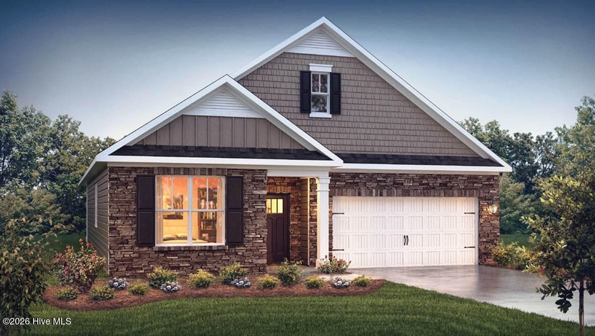 Front of 7013 Bayberry Park Drive, New Bern, NC 28562