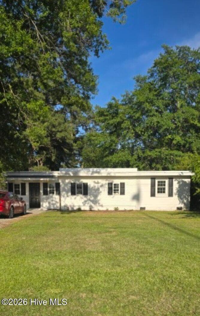 Front of 302 Pete Jones Drive, Richlands, NC 28574