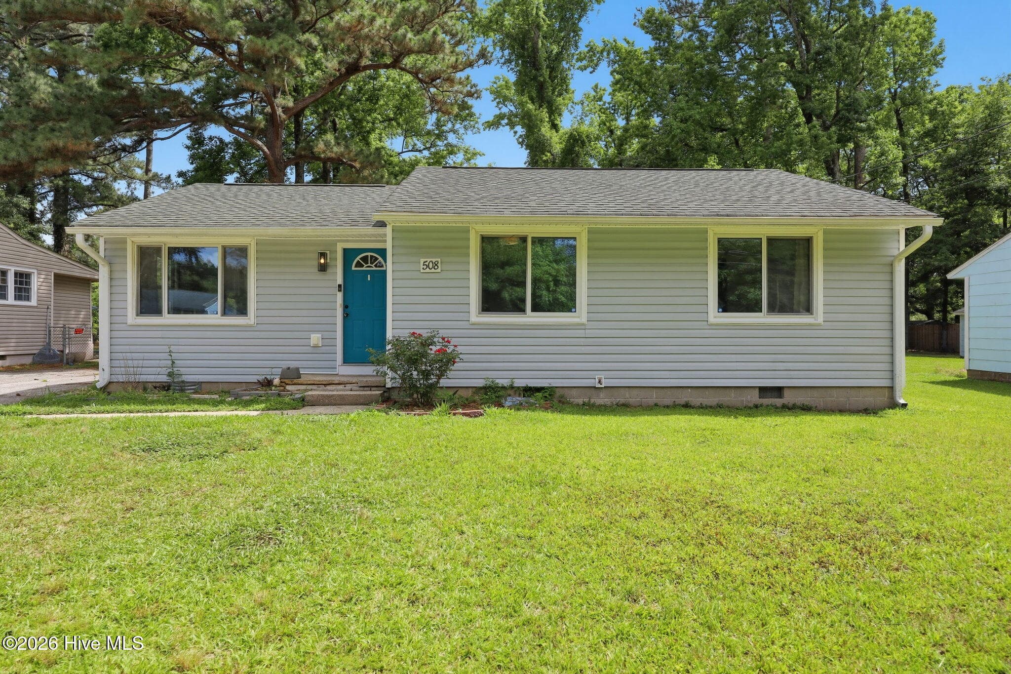 Front of 508 Oak Lane, Jacksonville, NC 28540