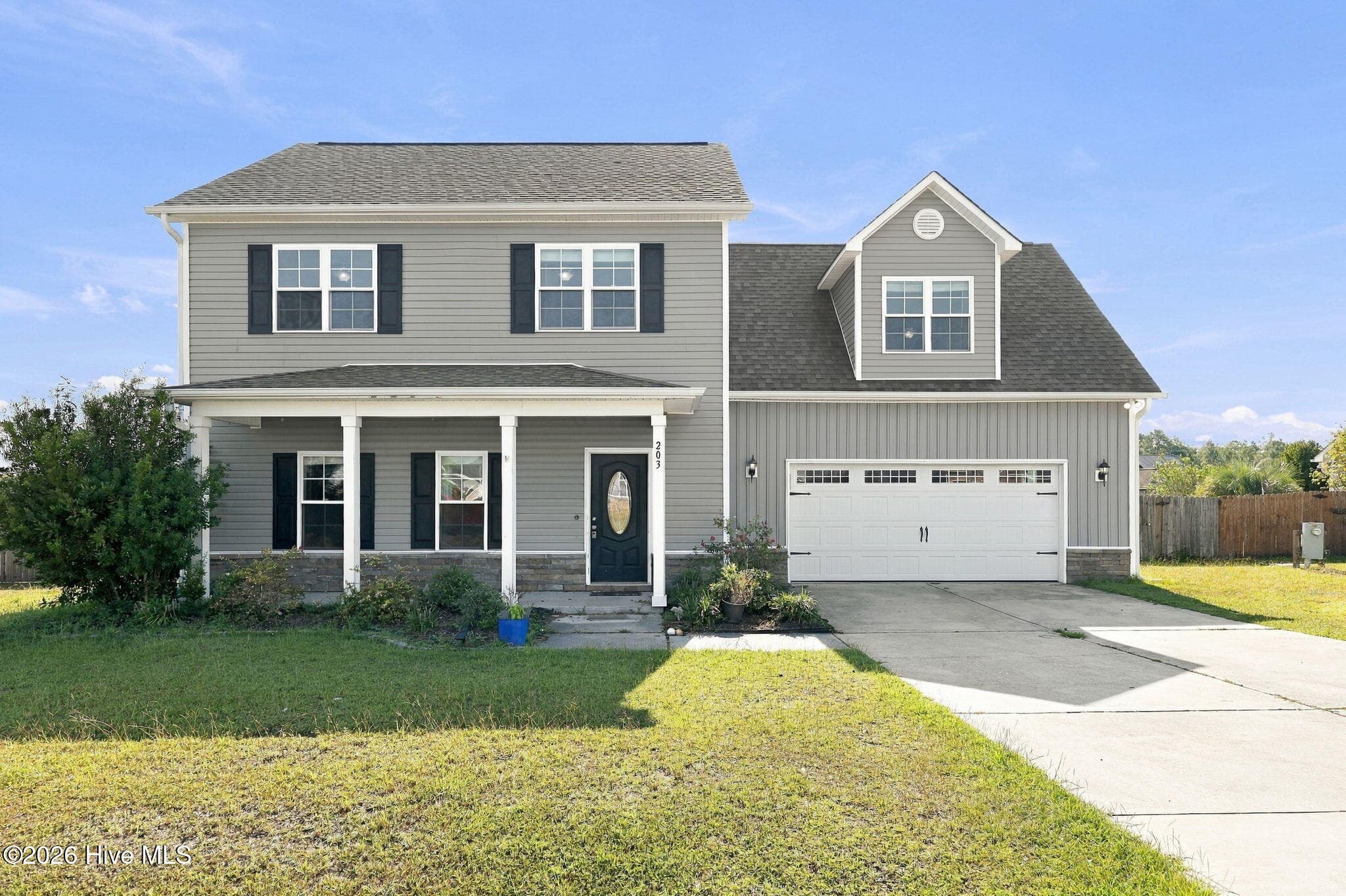 Front of 203 Chestwood Drive, Hubert, NC 28539