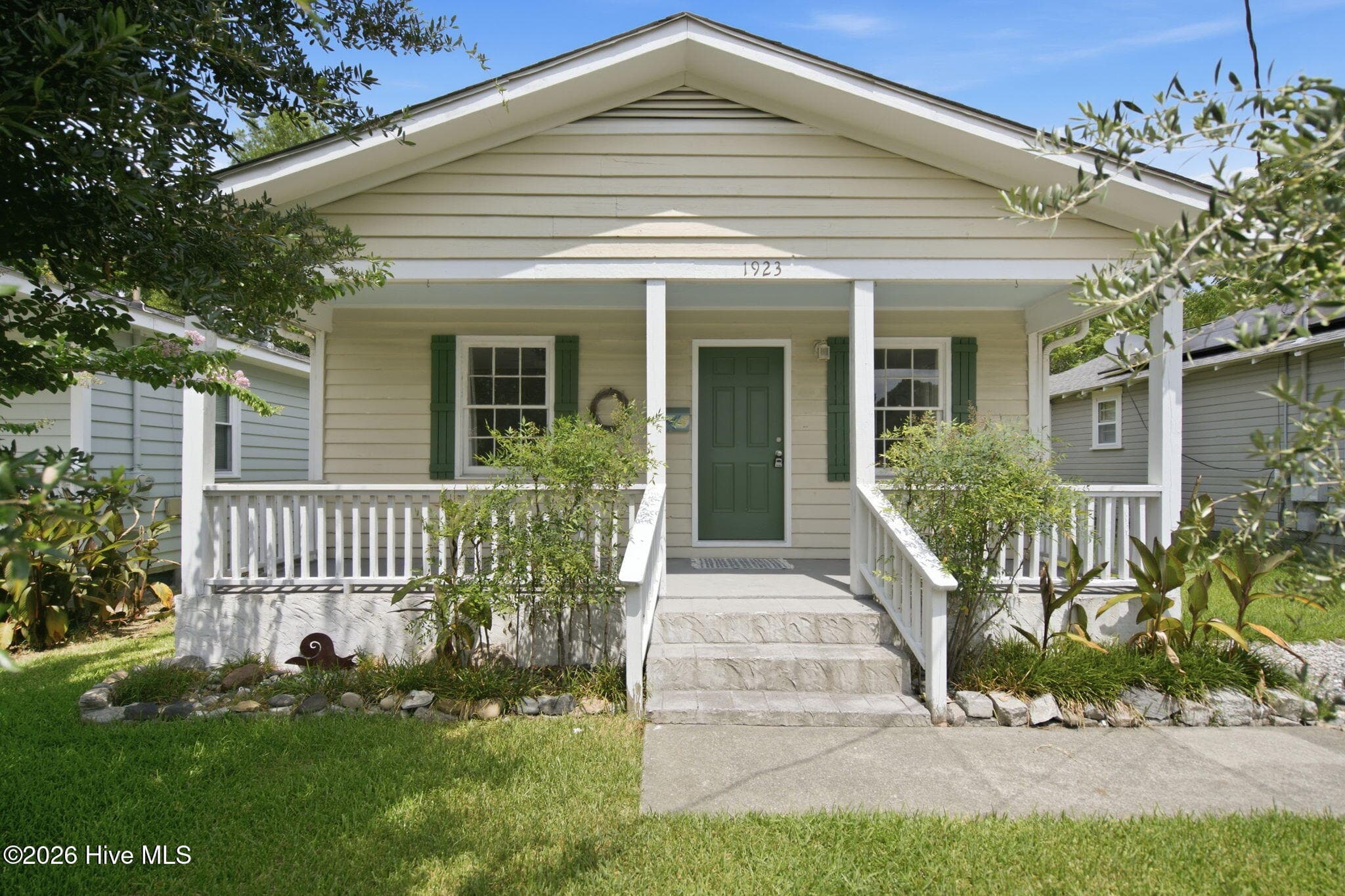 Front of 1923 Hudson Drive, Wilmington, NC 28403