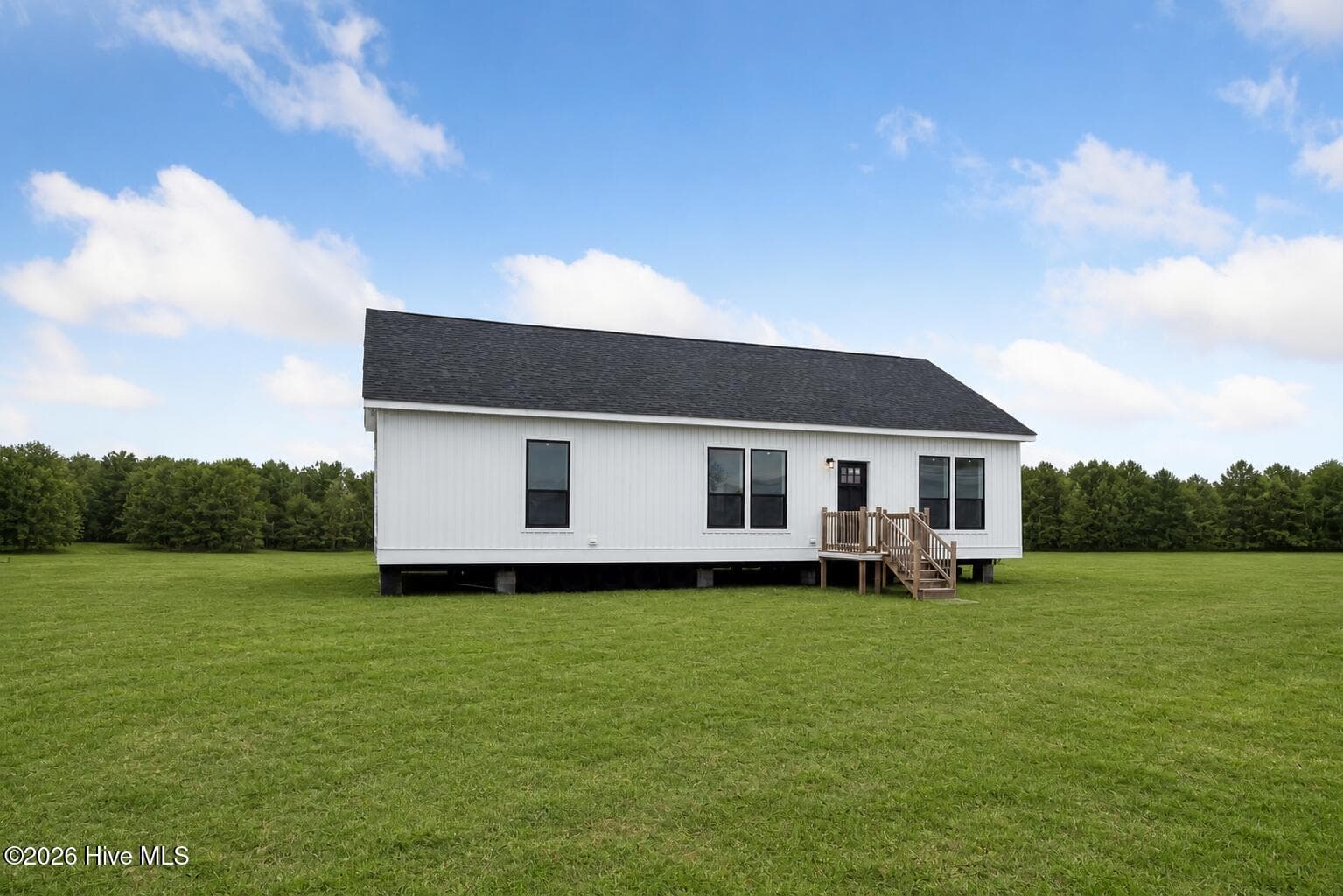 Front of 439 N Lee Avenue, Beulaville, NC 28518
