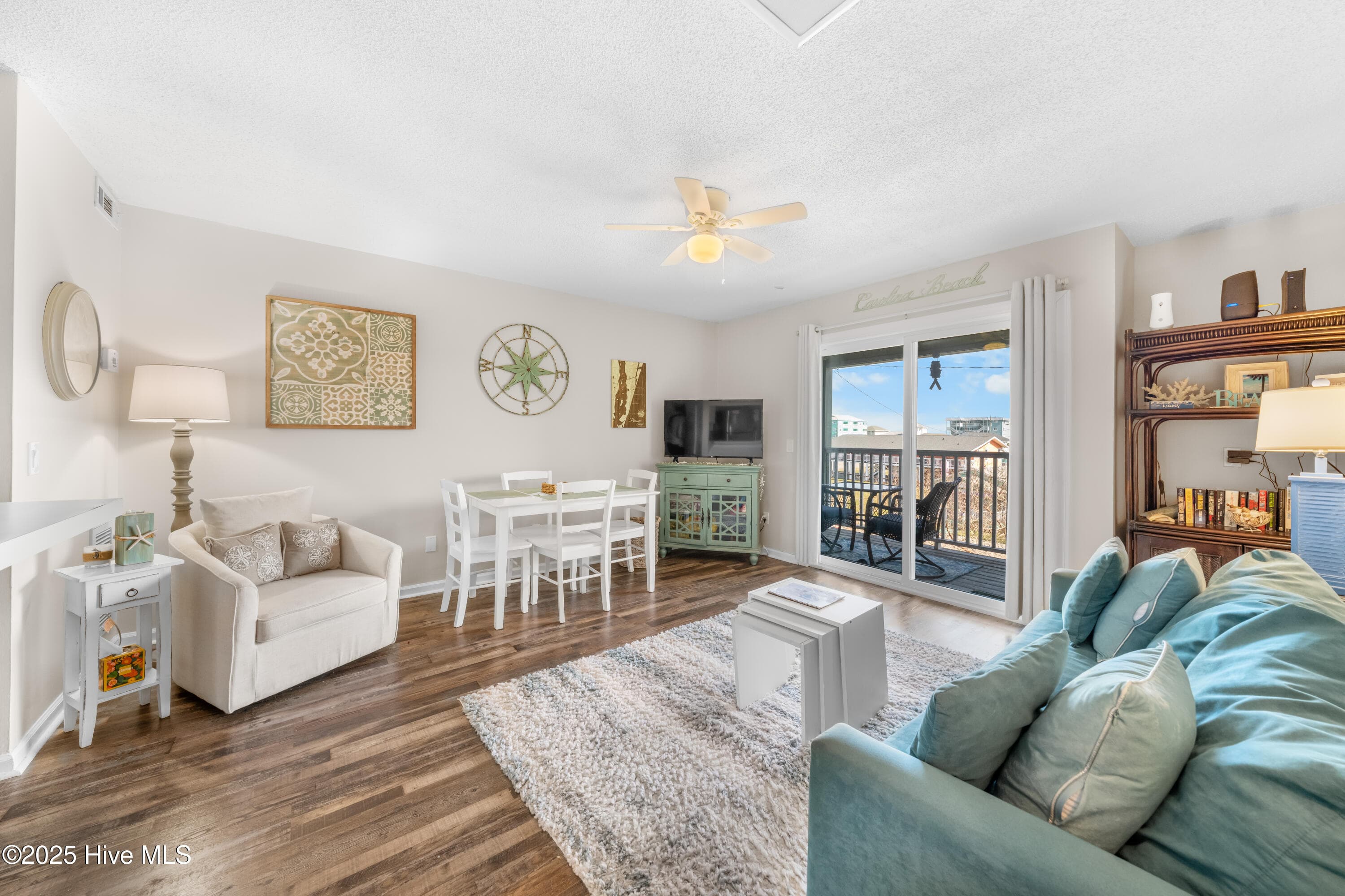 Front of 200 S Lake Park Boulevard S 3b, Carolina Beach, NC 28428