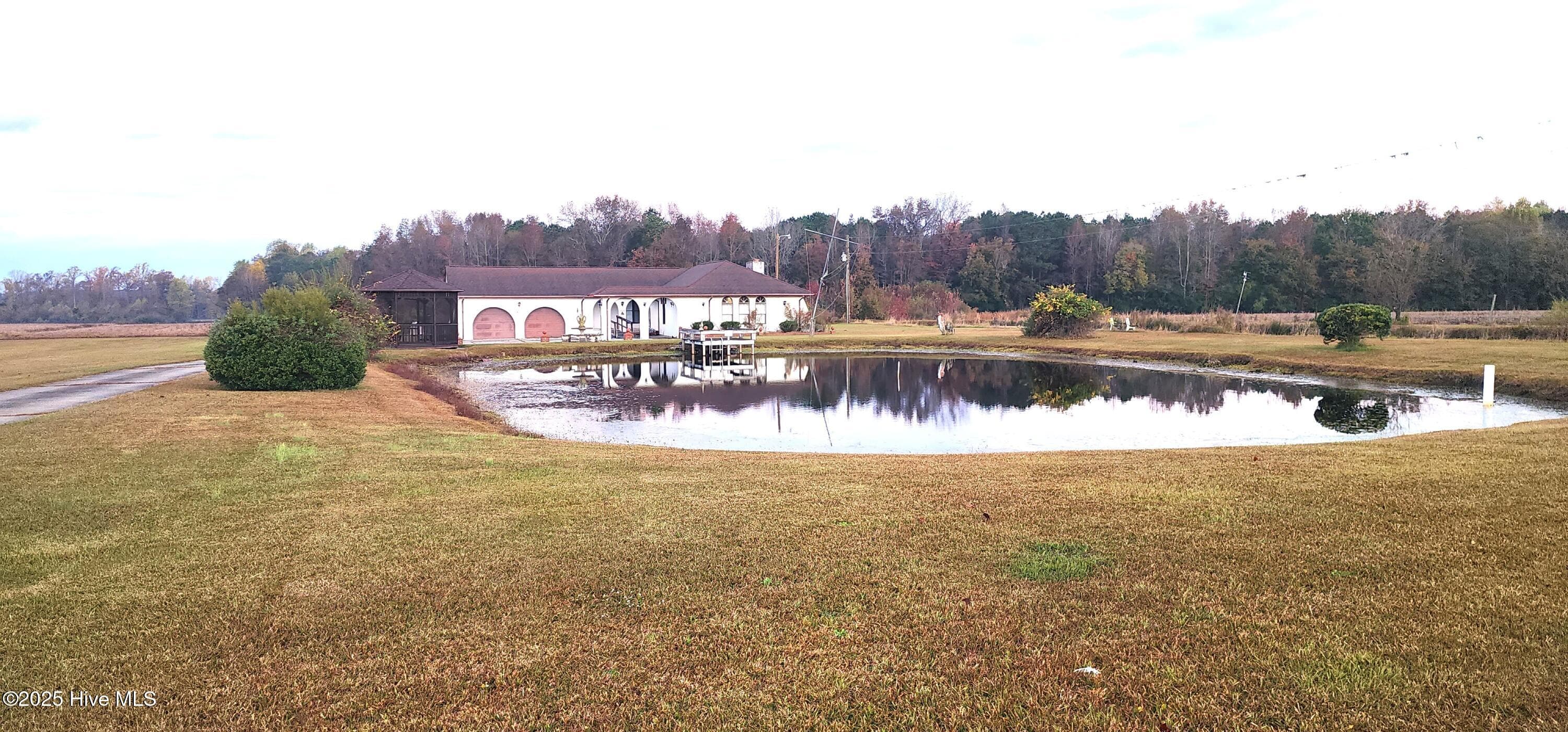 Front of 1553 N Nc 41 Highway, Pink Hill, NC 28572
