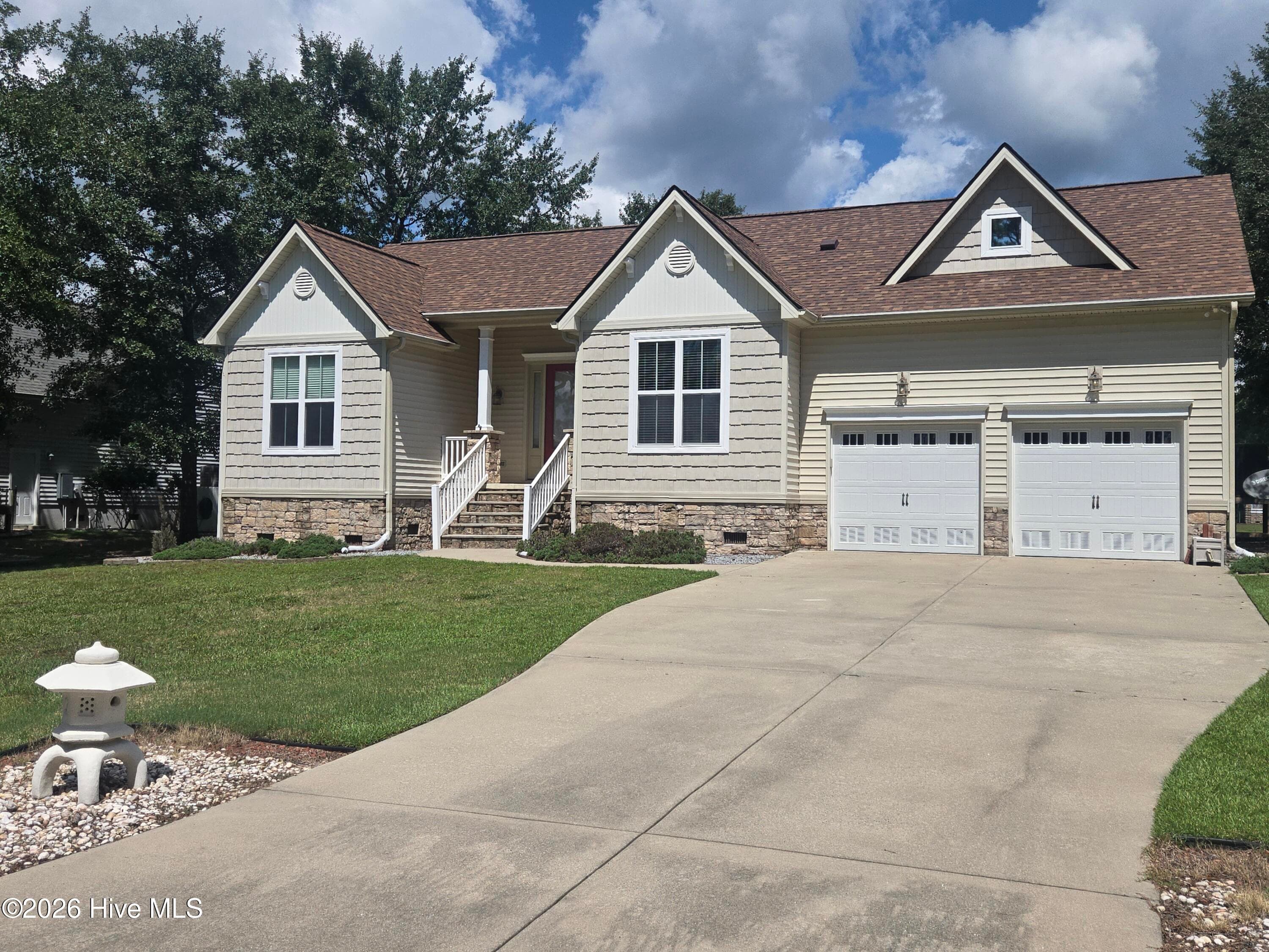 Front of 107 Argosy Drive, New Bern, NC 28560