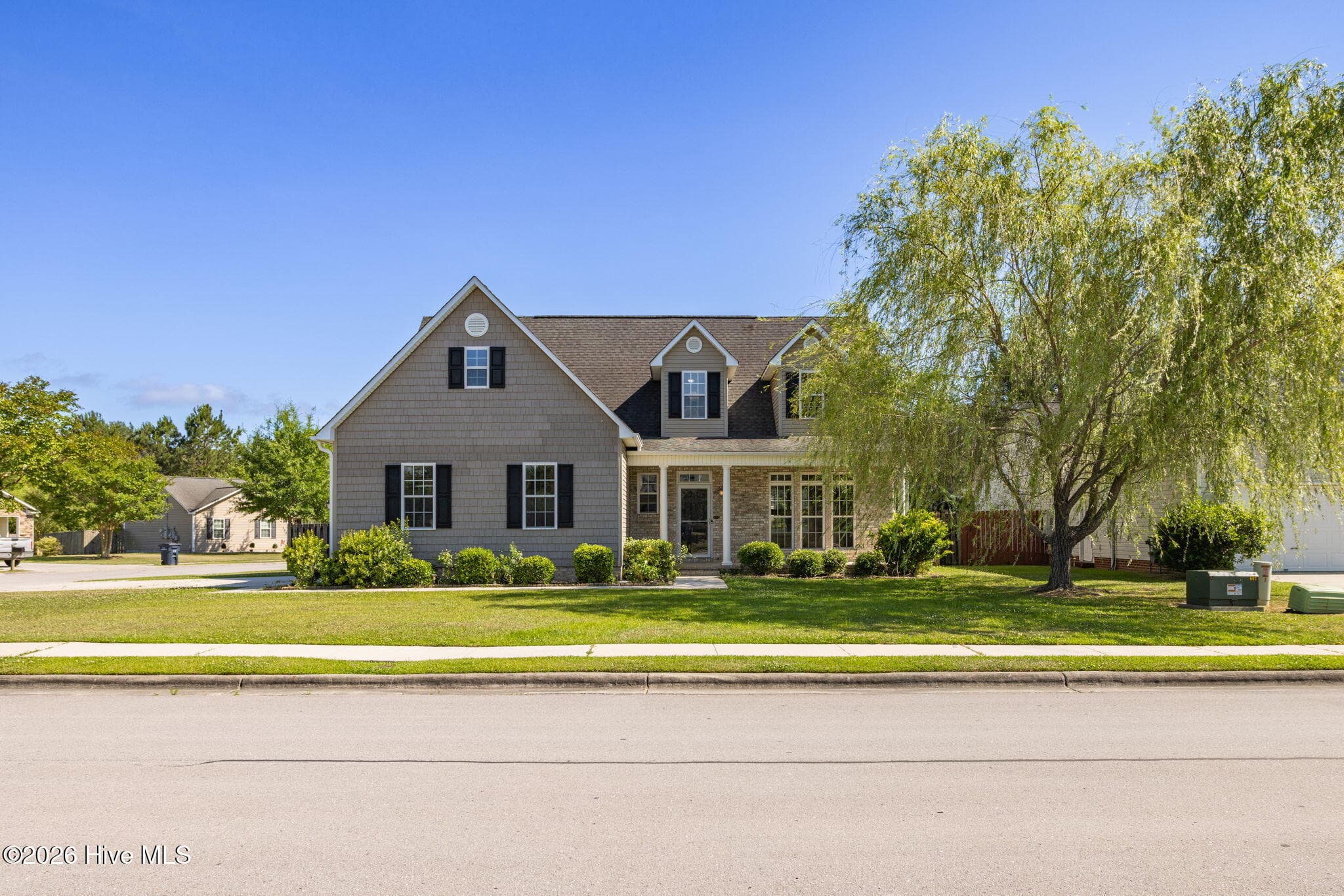 Front of 300 Walkens Woods Lane, Jacksonville, NC 28546