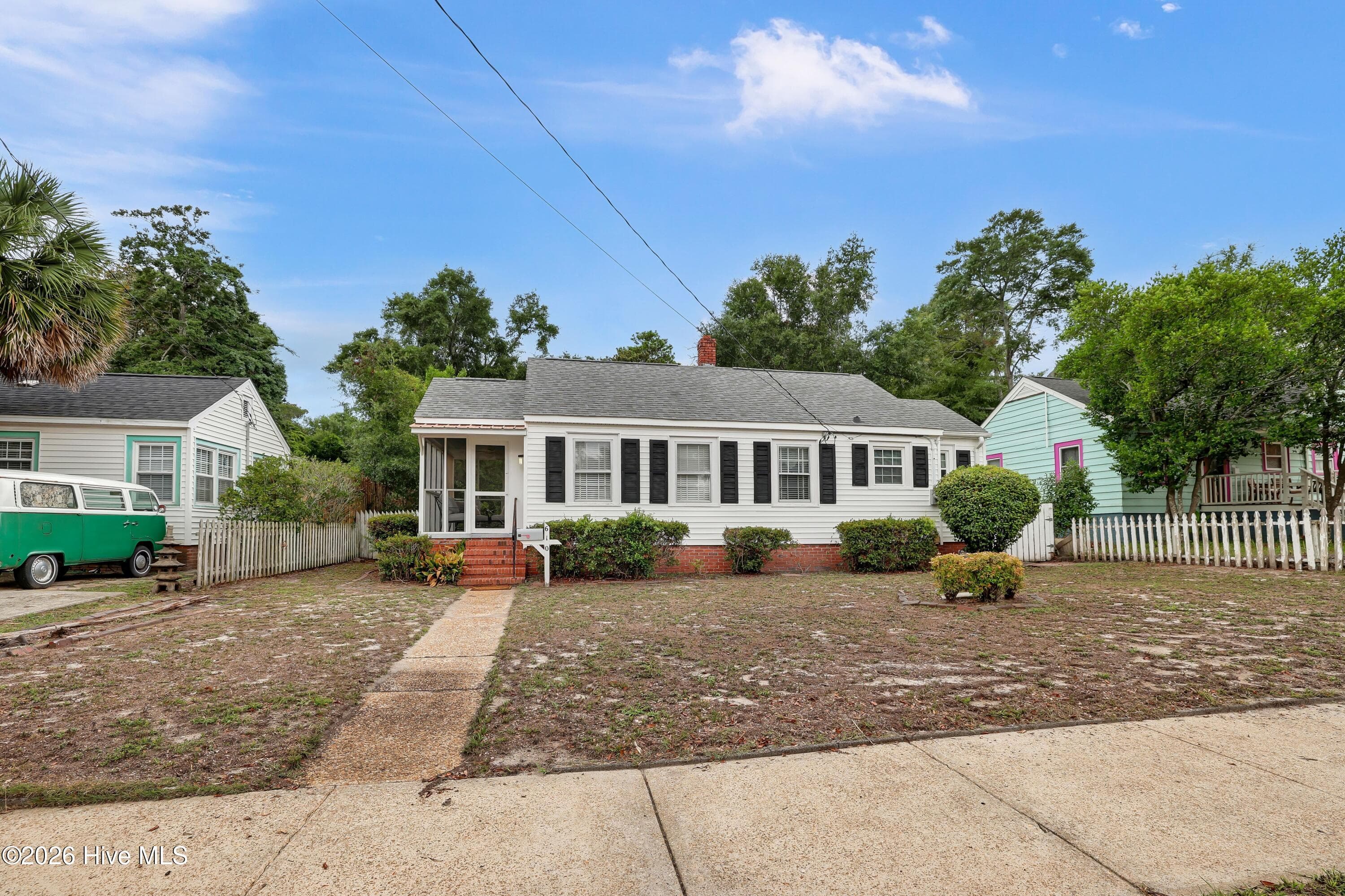 Front of 610 Ivey Circle, Wilmington, NC 28401