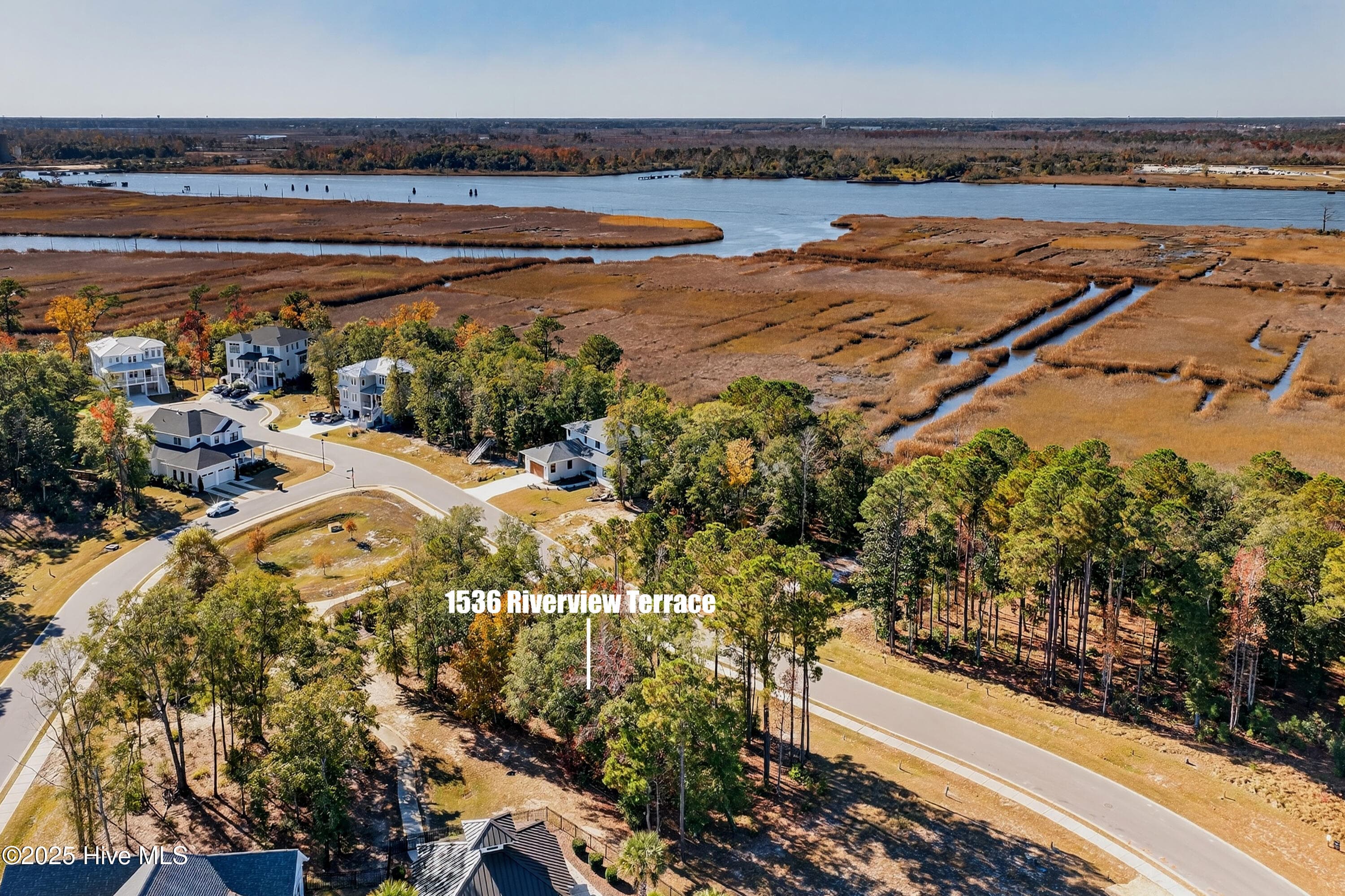 Front of 1536 35 Riverview Terrace, Wilmington, NC 28401