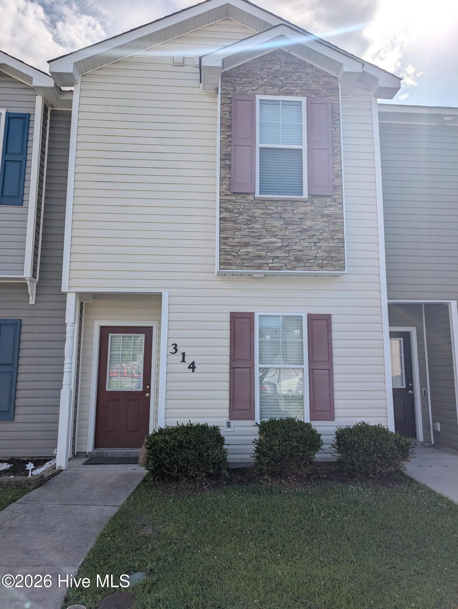 Front of 314 Glenhaven Lane, Jacksonville, NC 28546