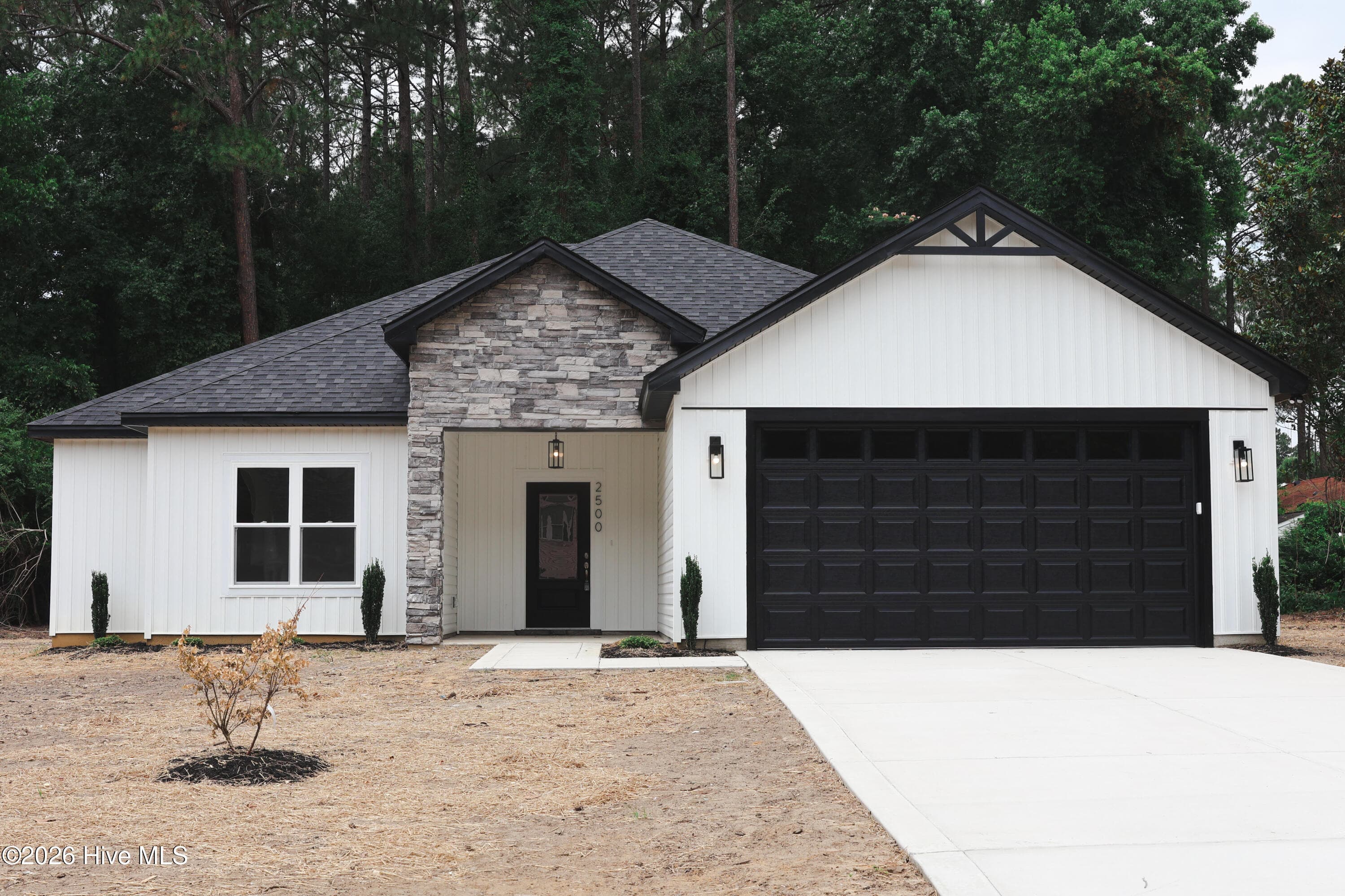 Front of 2500 Brookhaven Drive, Kinston, NC 28504