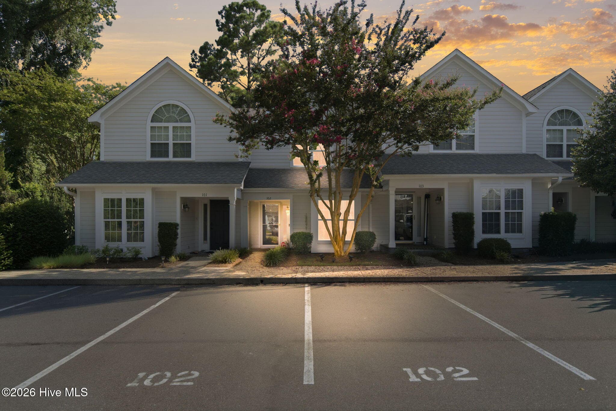 Front of 6211 Wrightsville Avenue Apt 102, Wilmington, NC 28403