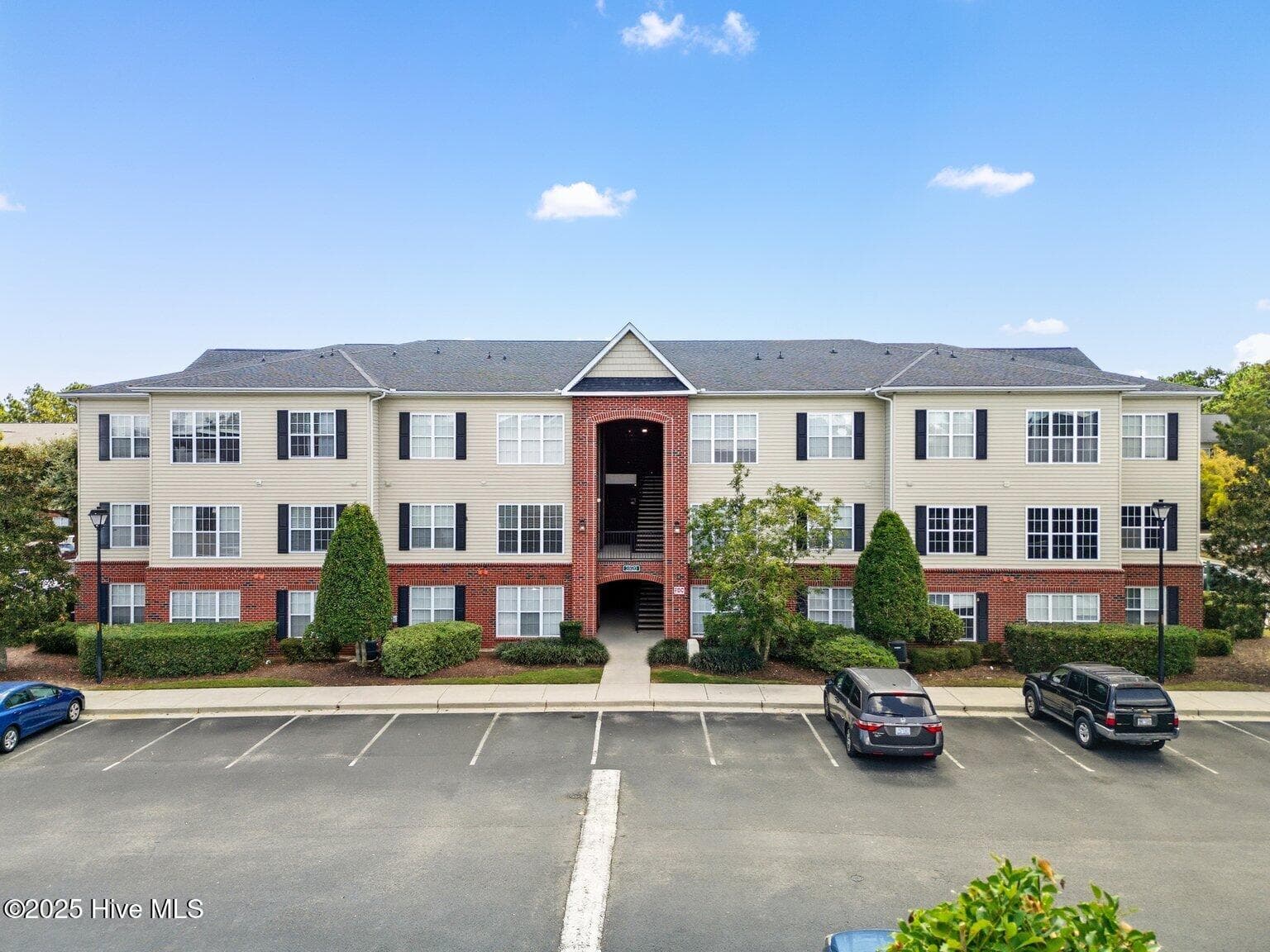 Front of 2820 Bloomfield Lane Unit 207, Wilmington, NC 28412