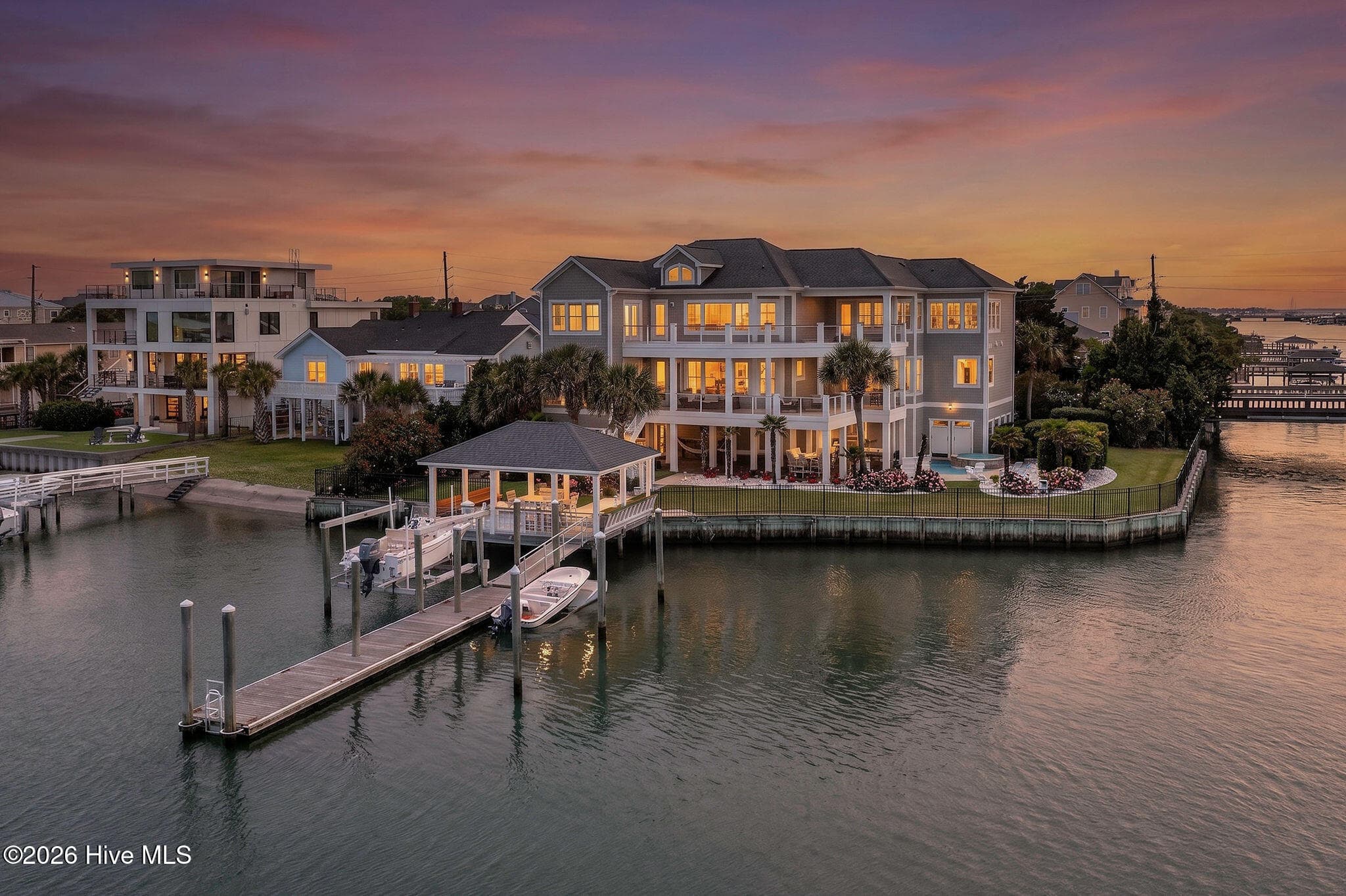 Exterior of 24 W Salisbury Street, Wrightsville Beach, NC 28480
