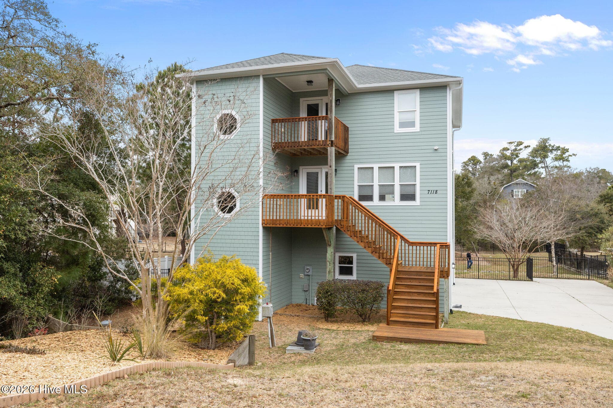 Front of 7118 Archers Creek Drive, Emerald Isle, NC 28594
