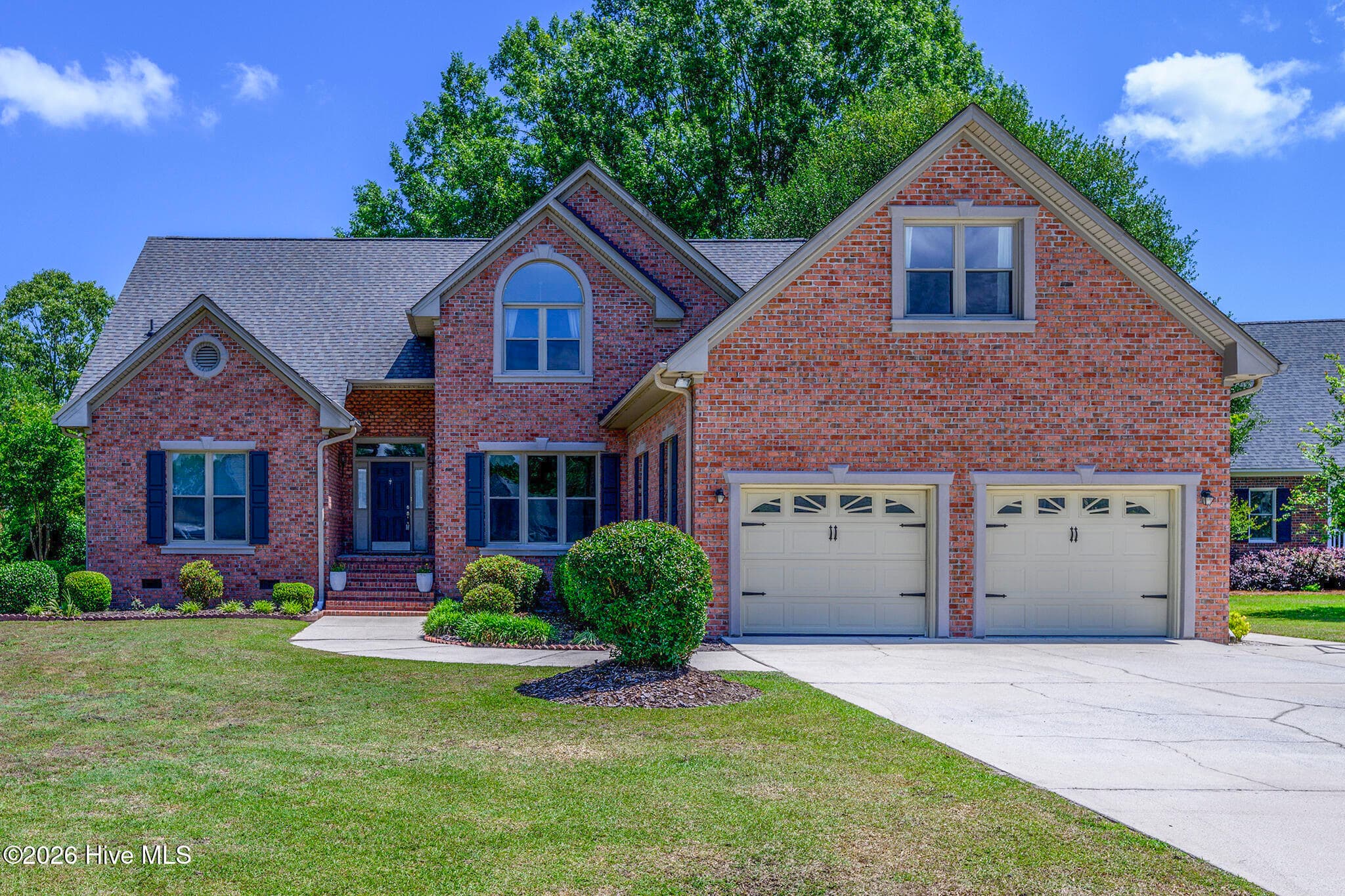 Front of 808 Llewellyn Drive, Trent Woods, NC 28562