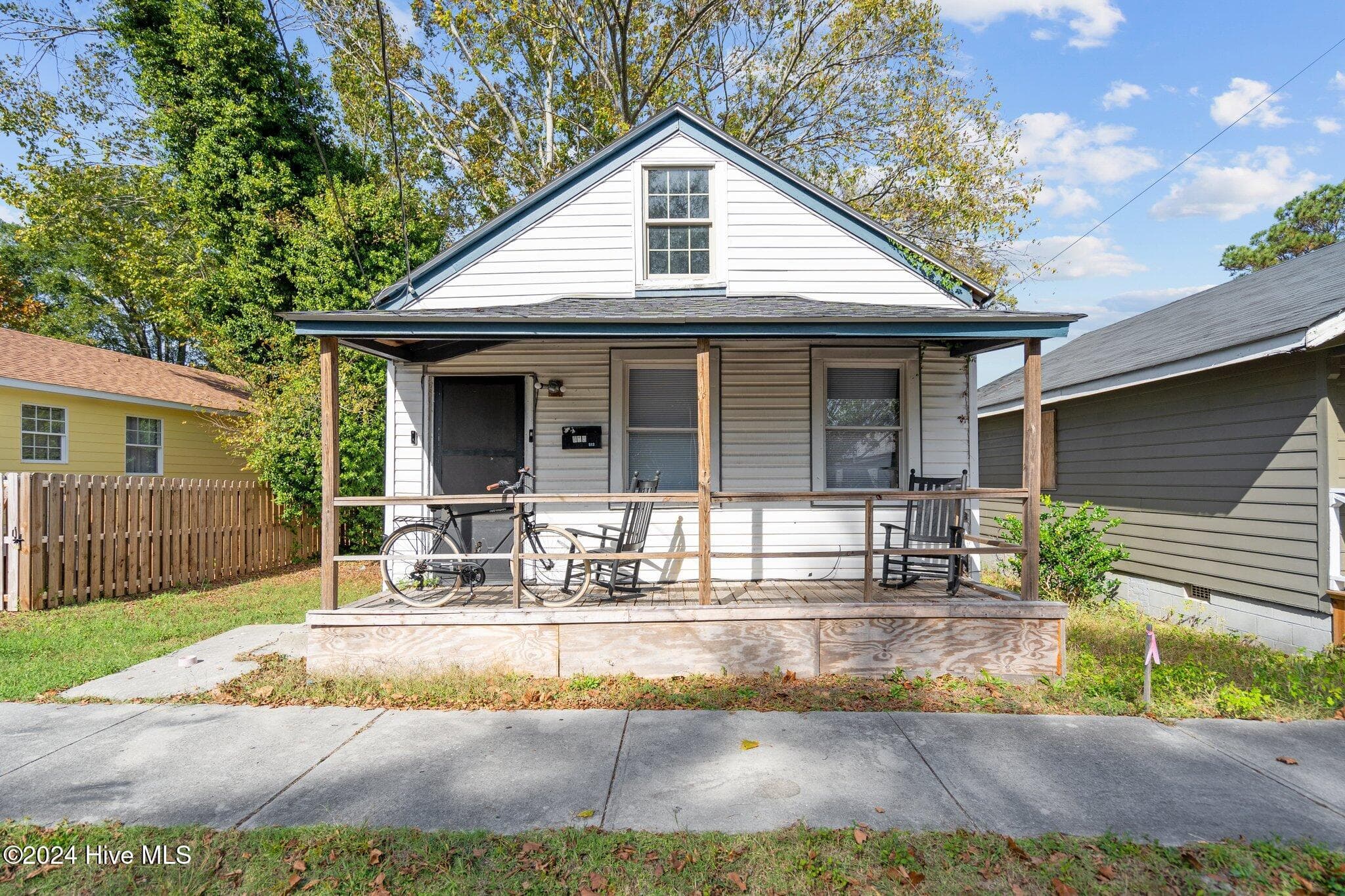 Front of 513 Swann Street, Wilmington, NC 28401
