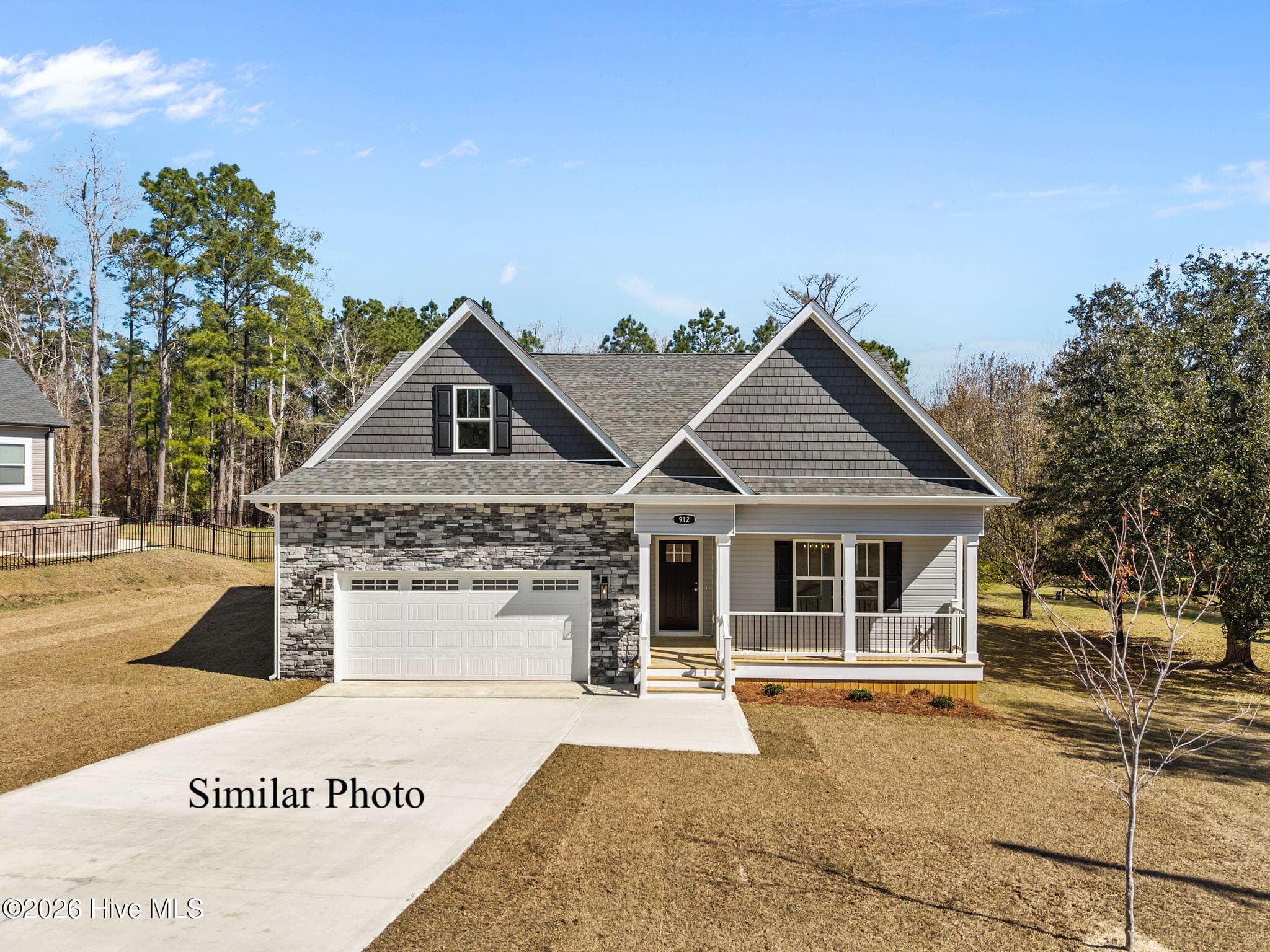 Front of 234 E Ivybridge Drive, Hubert, NC 28539
