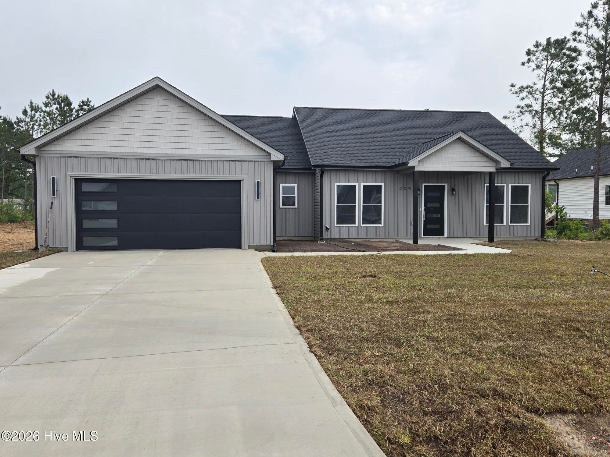 Front of 204 Windsor Farm Road, Kinston, NC 28504