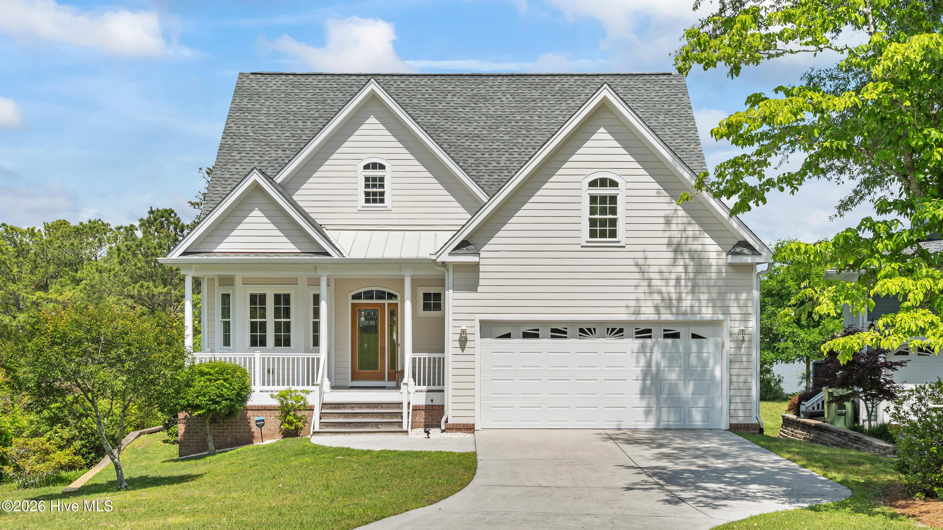 Front of 1037 Meridian Drive, Sneads Ferry, NC 28460
