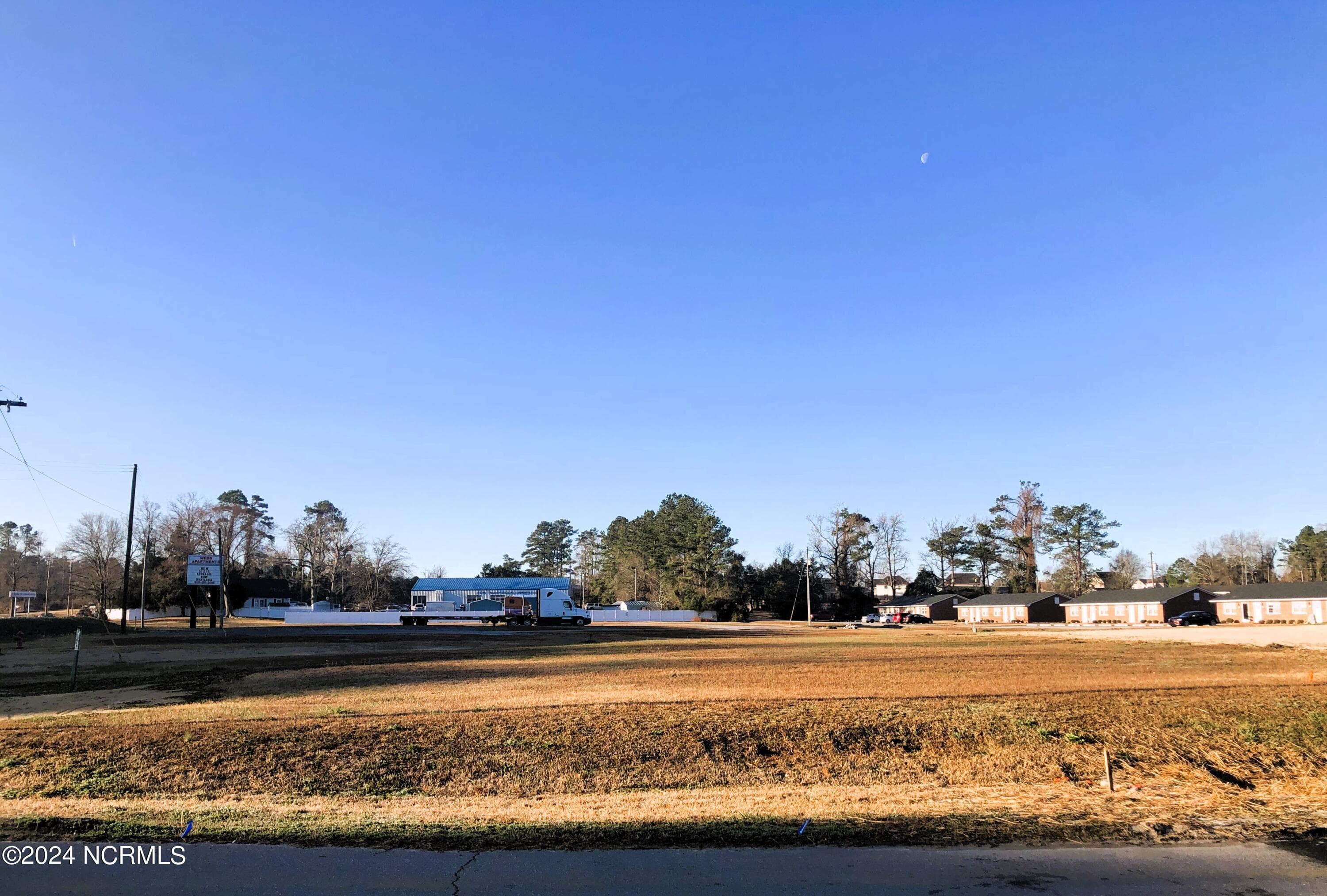 Front of 1906 Piney Green Road, Jacksonville, NC 28546