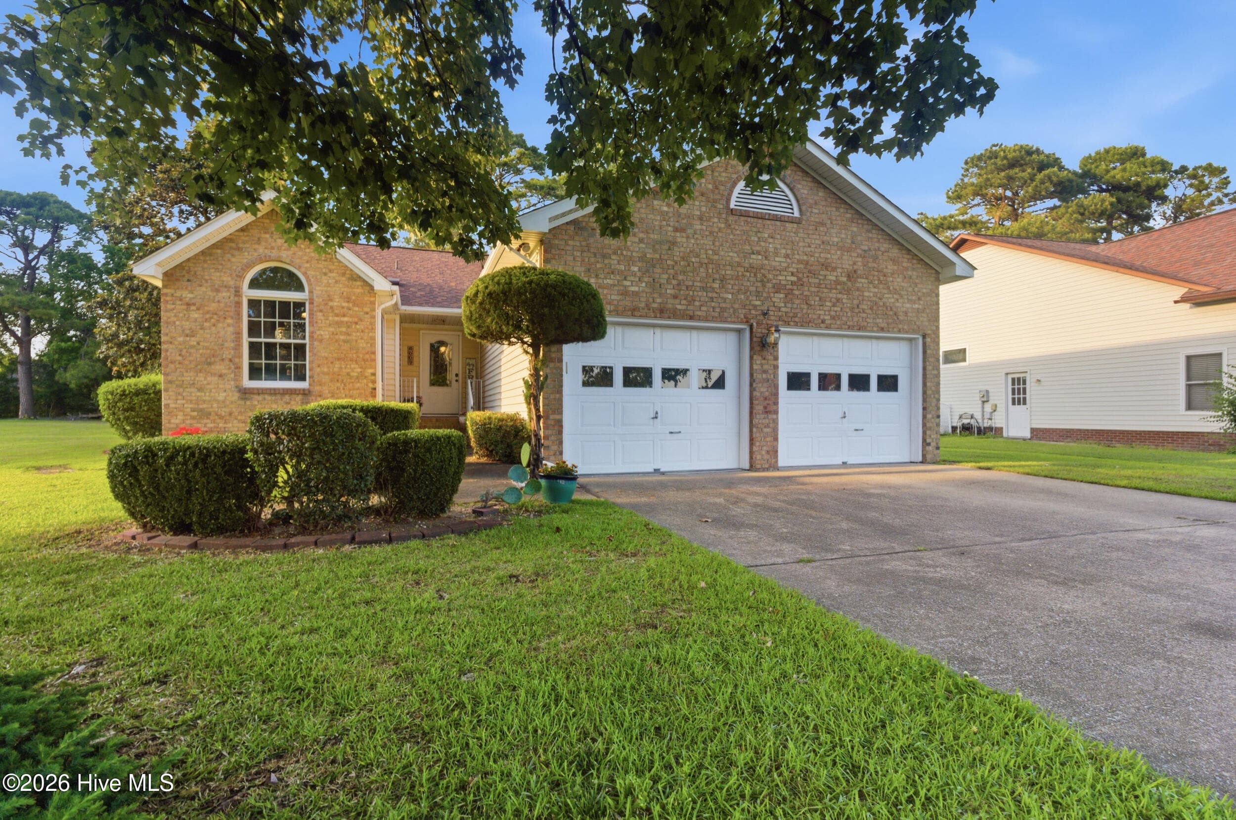 Front of 6009 Pelican Drive, New Bern, NC 28560