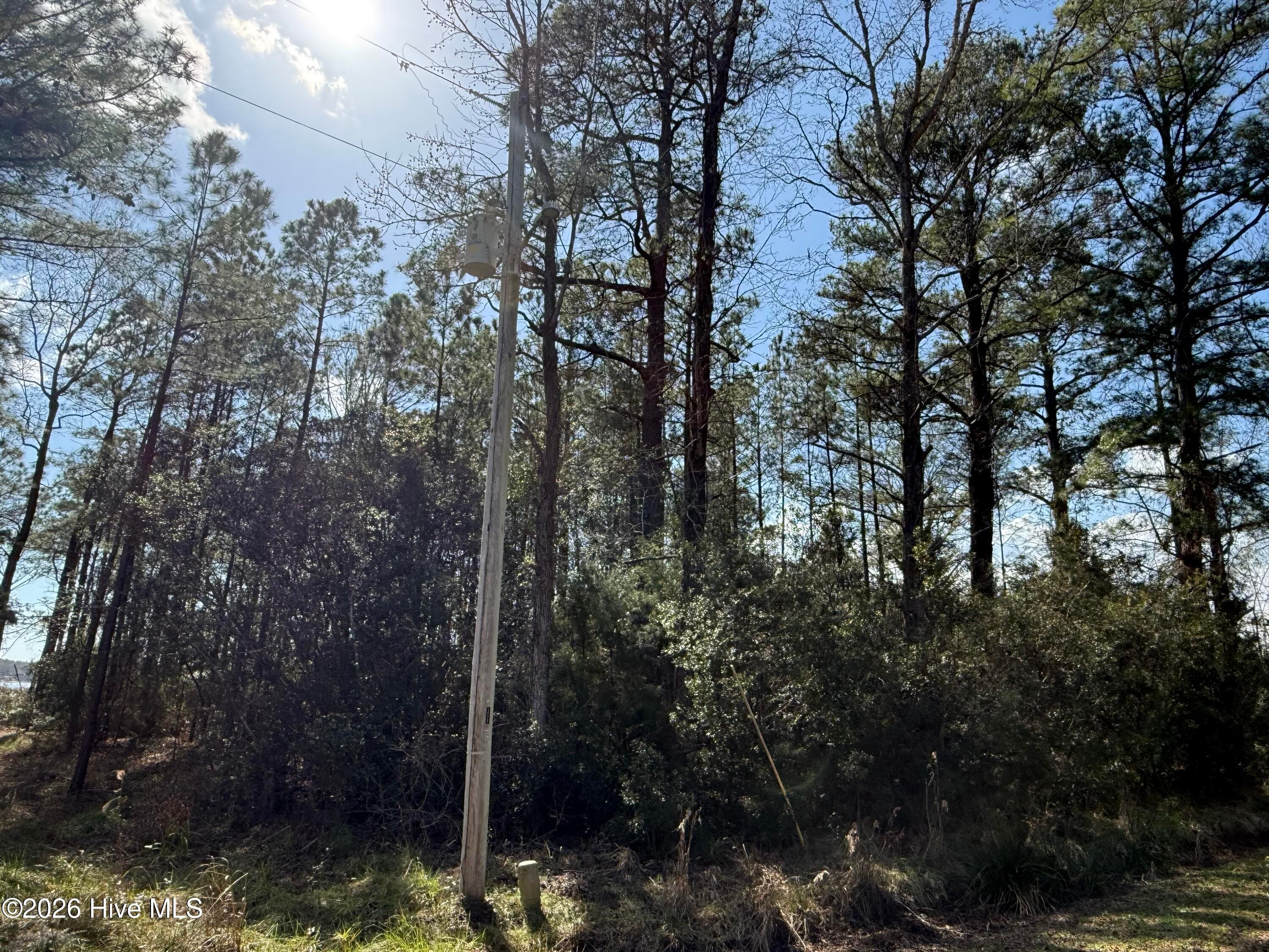 Front of 122 16 Wackena Way, Beaufort, NC 28516