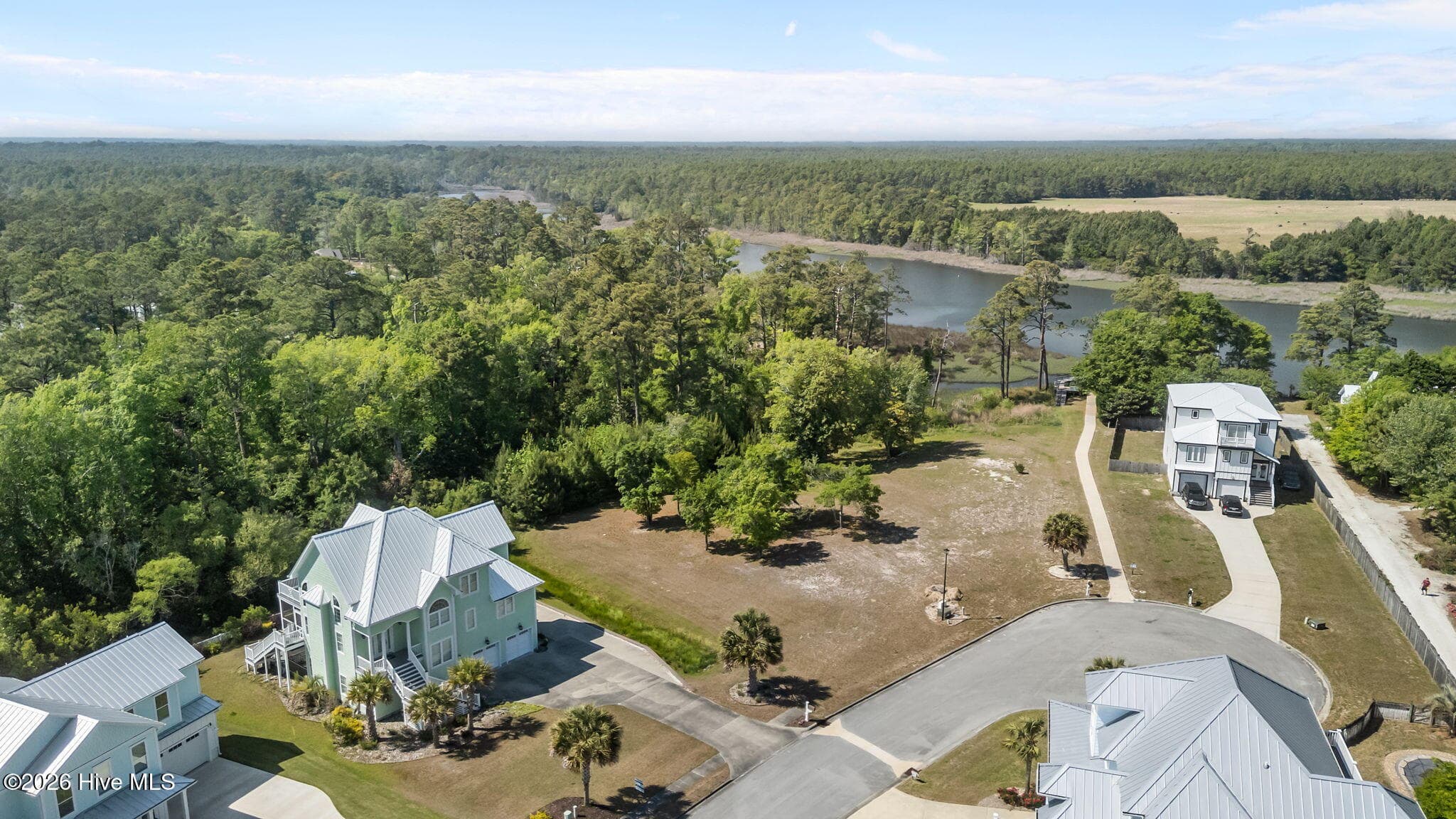 Front of 111 6 Key West Lane, Newport, NC 28570