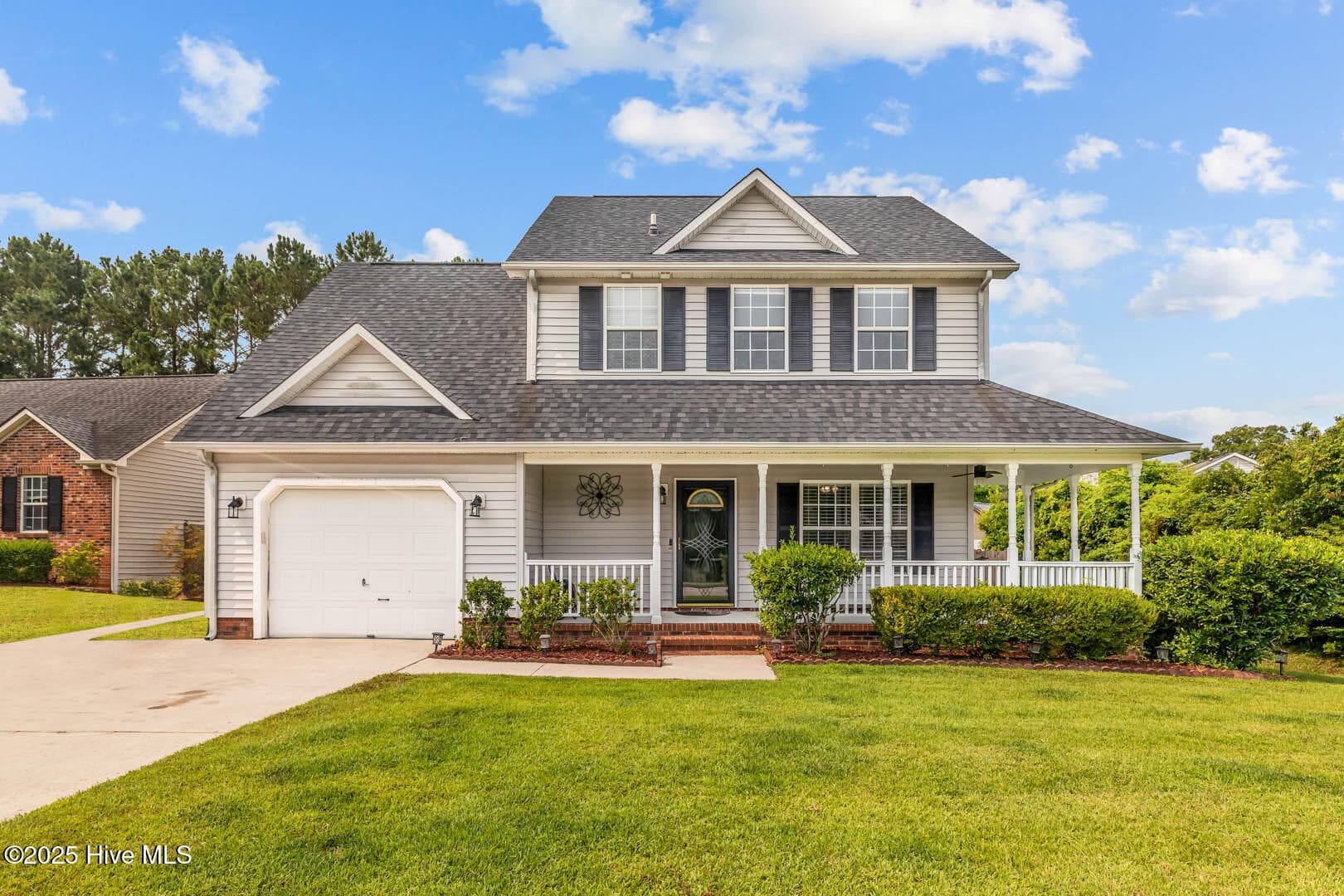 Front of 902 Huff Drive, Jacksonville, NC 28546