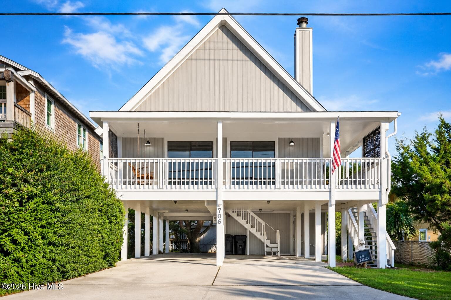 Front of 706 N Lumina Avenue, Wrightsville Beach, NC 28480