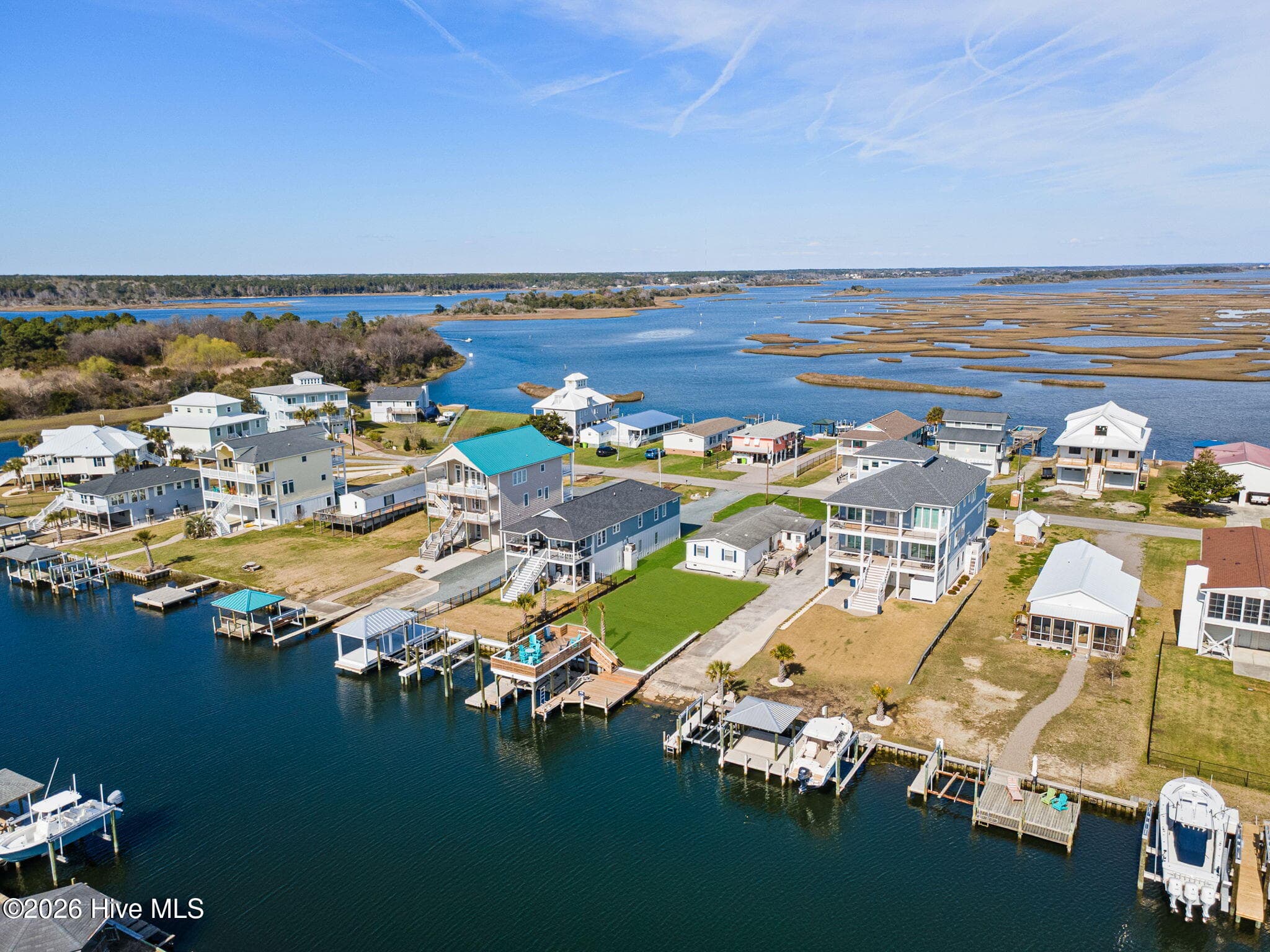 Exterior of 9105 W 9th Street, Surf City, NC 28445