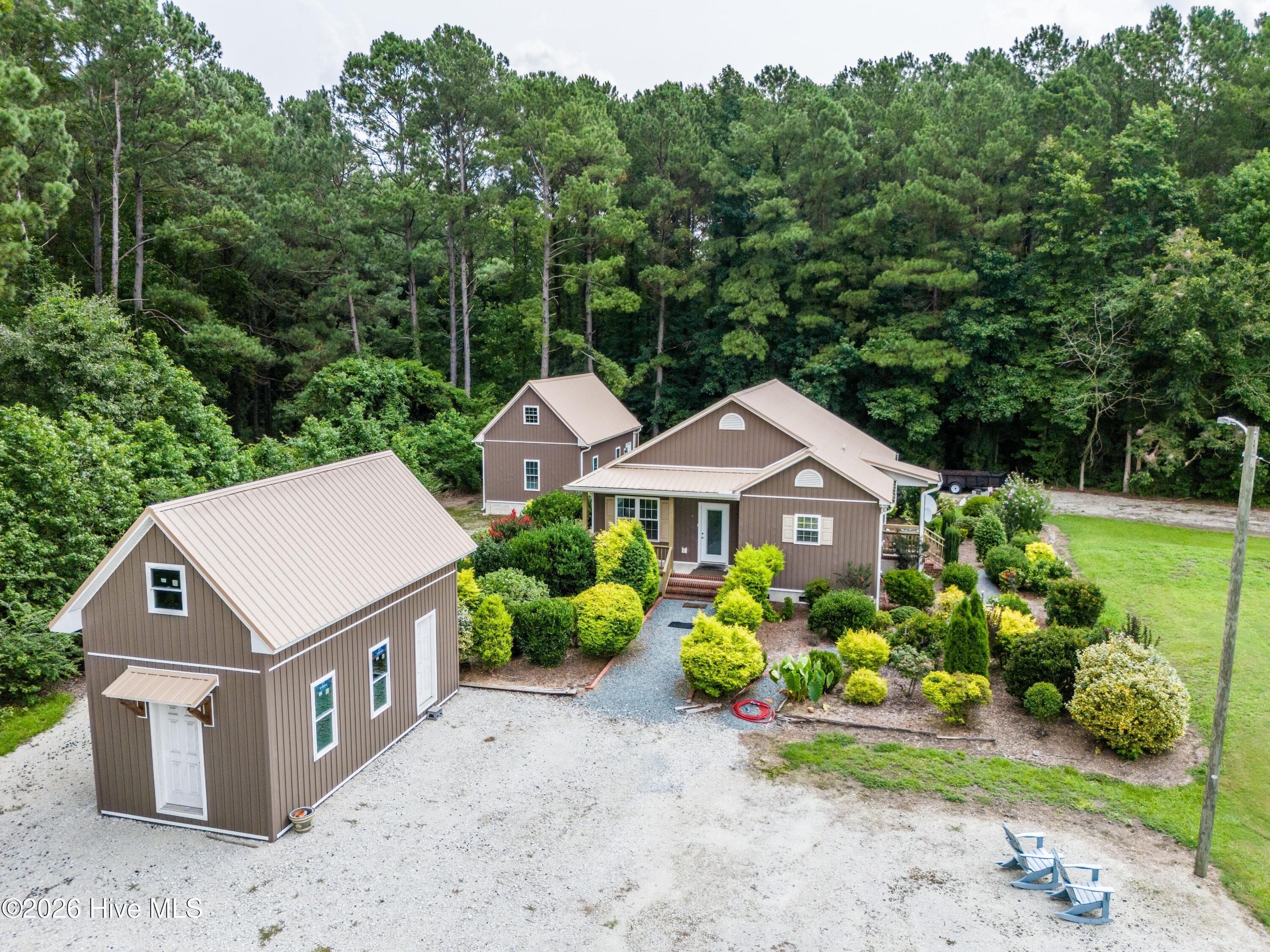Front of 5044 Horse Branch Road, Willard, NC 28478