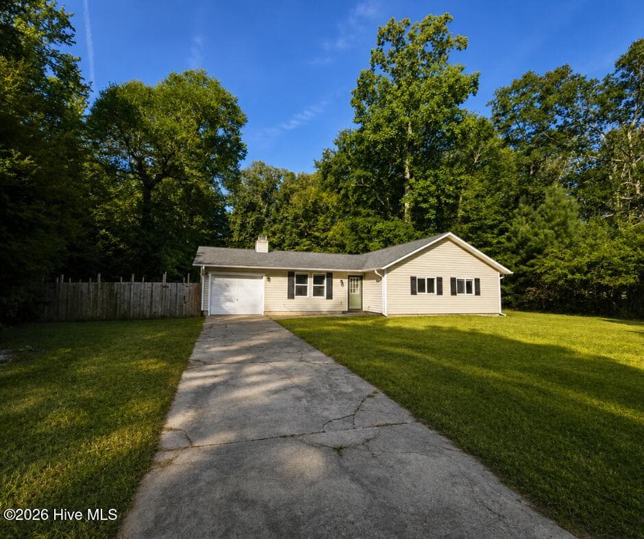Front of 220 Winter Place, Jacksonville, NC 28540