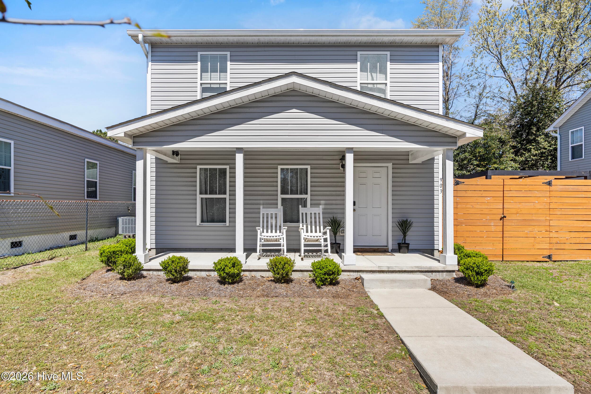 Front of 903 Walnut Street, Wilmington, NC 28401