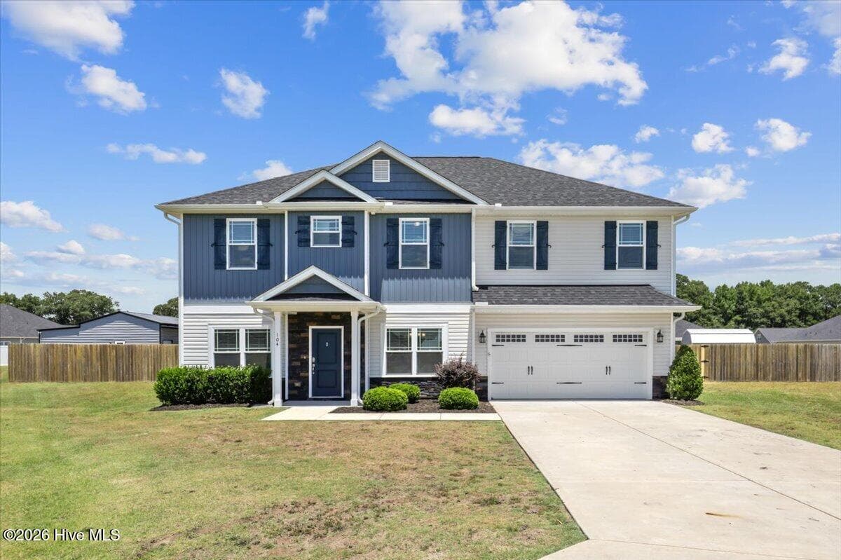 Front of 104 Mitchell Dean Place, La Grange, NC 28551