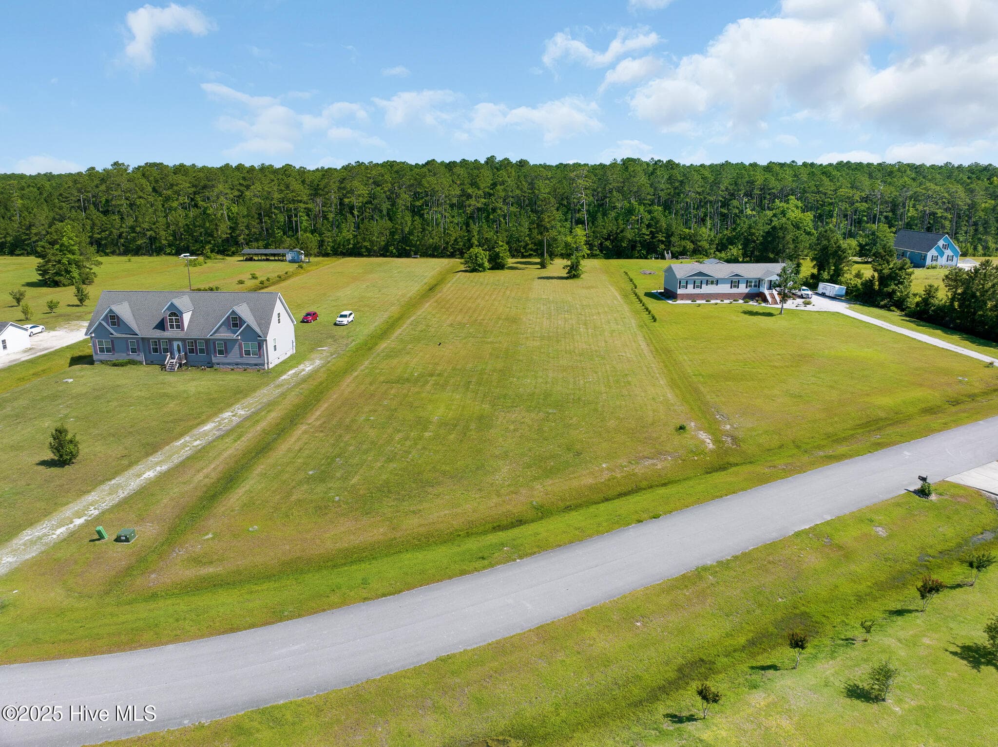 Front of 303 Mayflower Drive, Newport, NC 28570