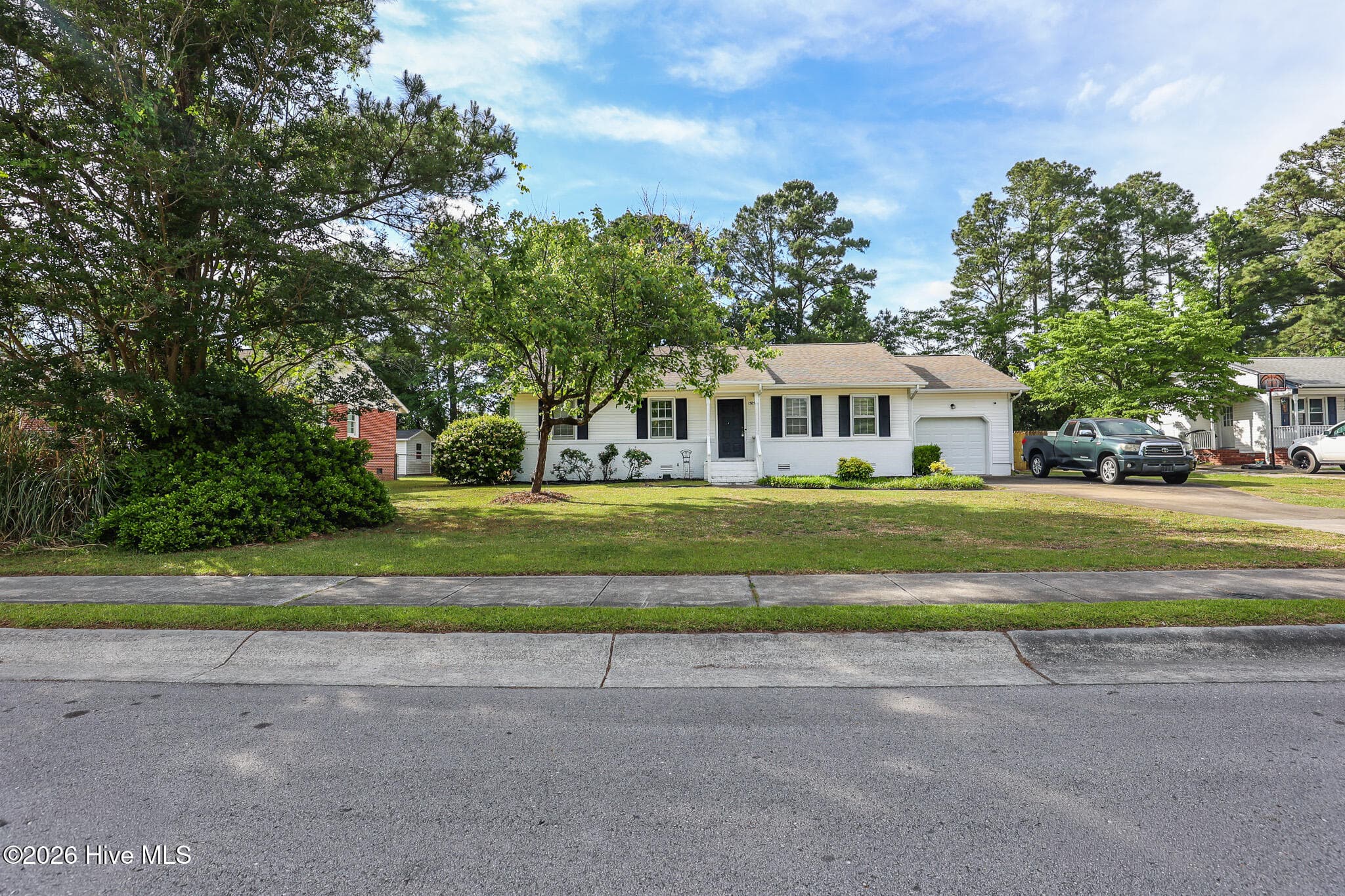 Exterior of 1505 Clifton Road, Jacksonville, NC 28540