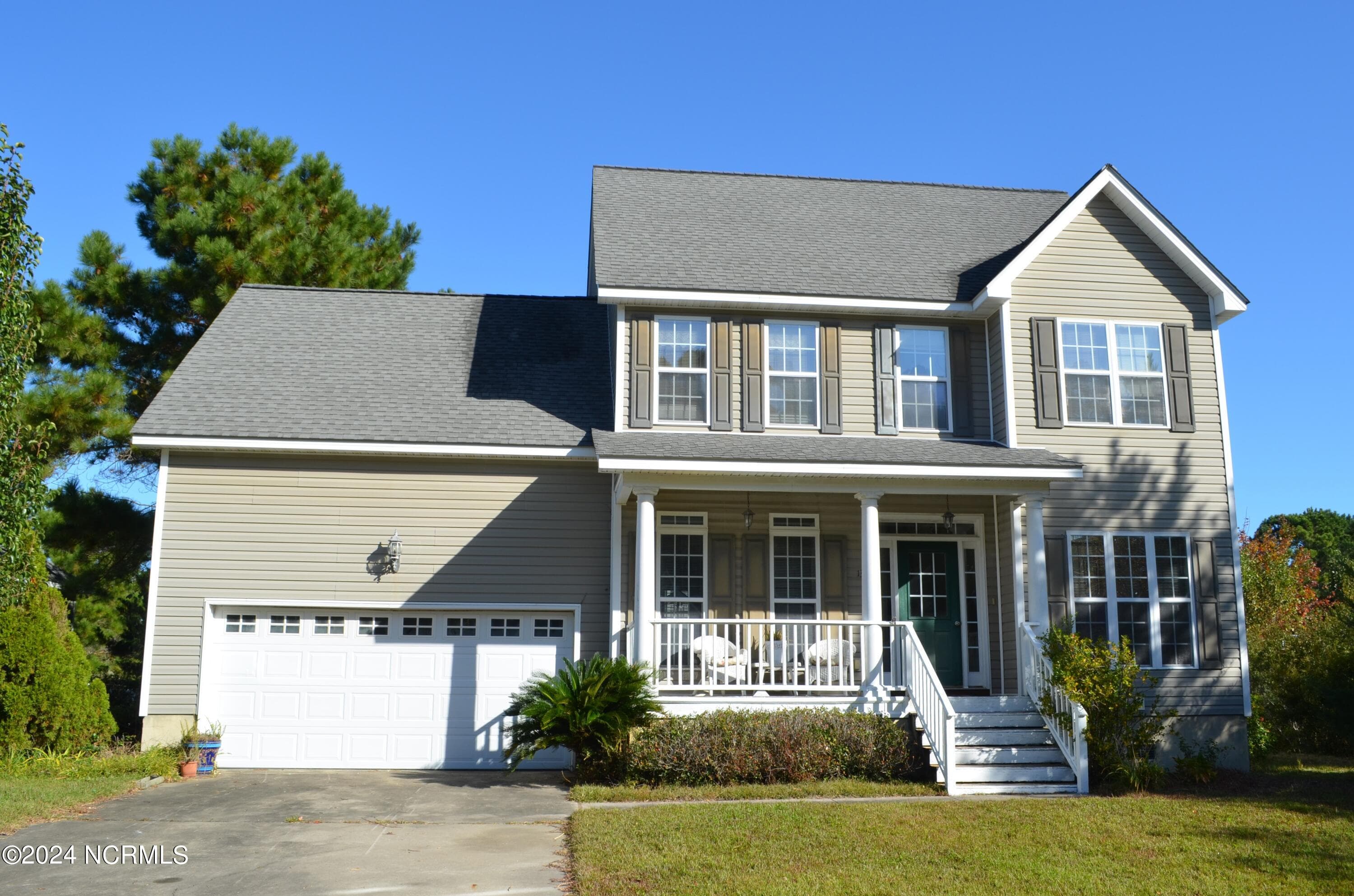 Front of 134 Madison Bay Drive, Beaufort, NC 28516
