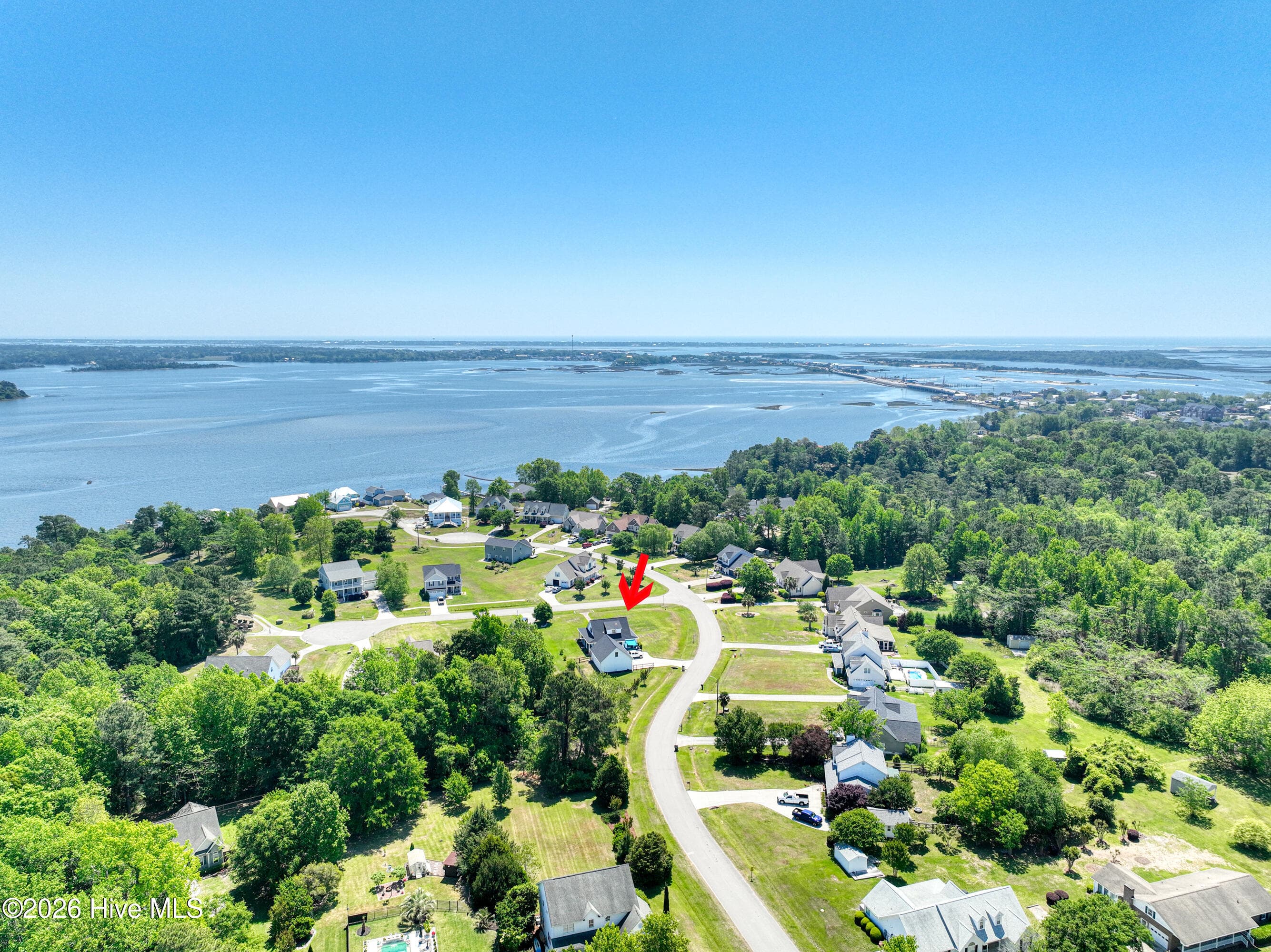 Front of 48 Pickett Way, Swansboro, NC 28584