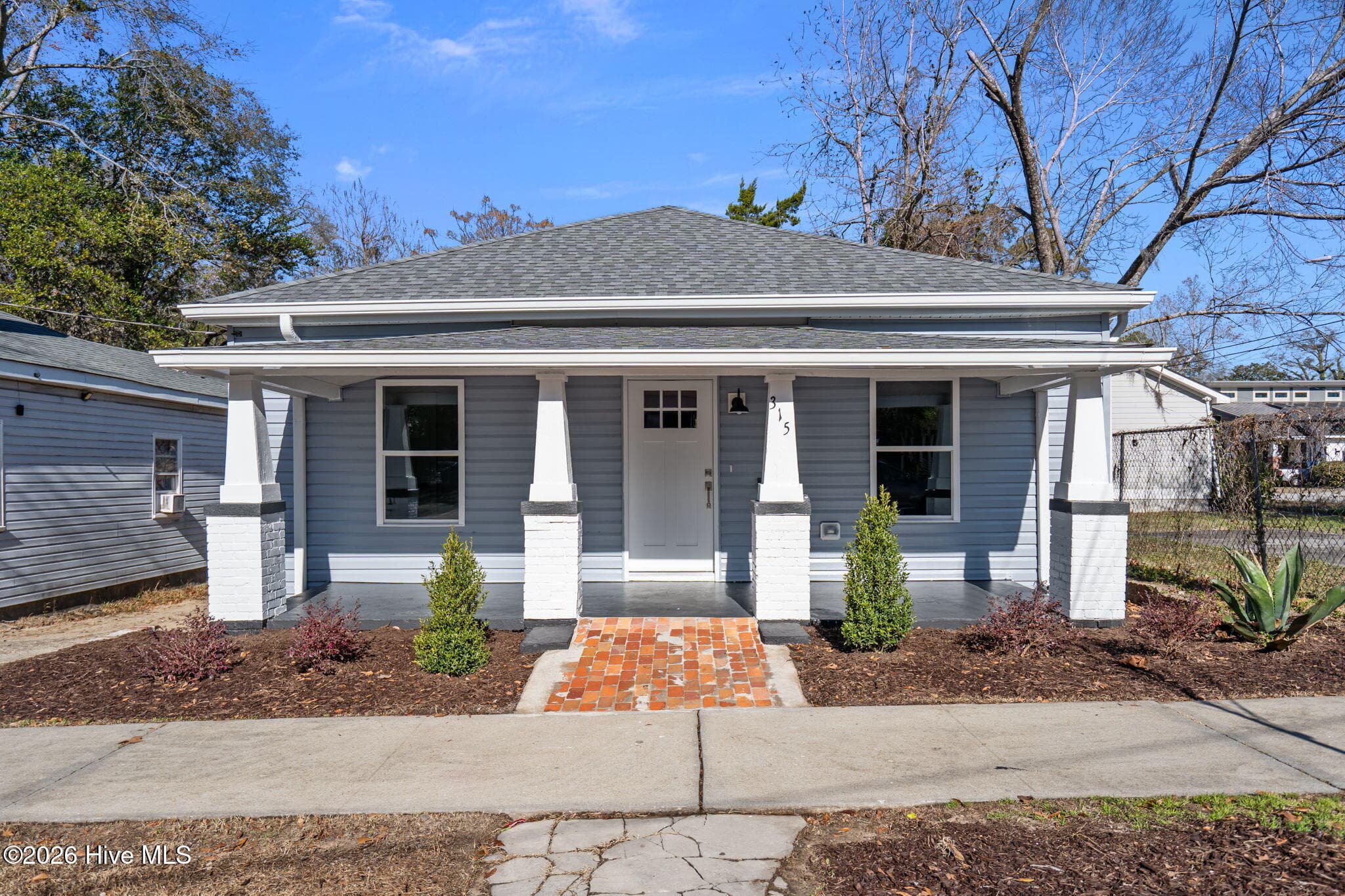 Front of 315 Meares Street, Wilmington, NC 28401