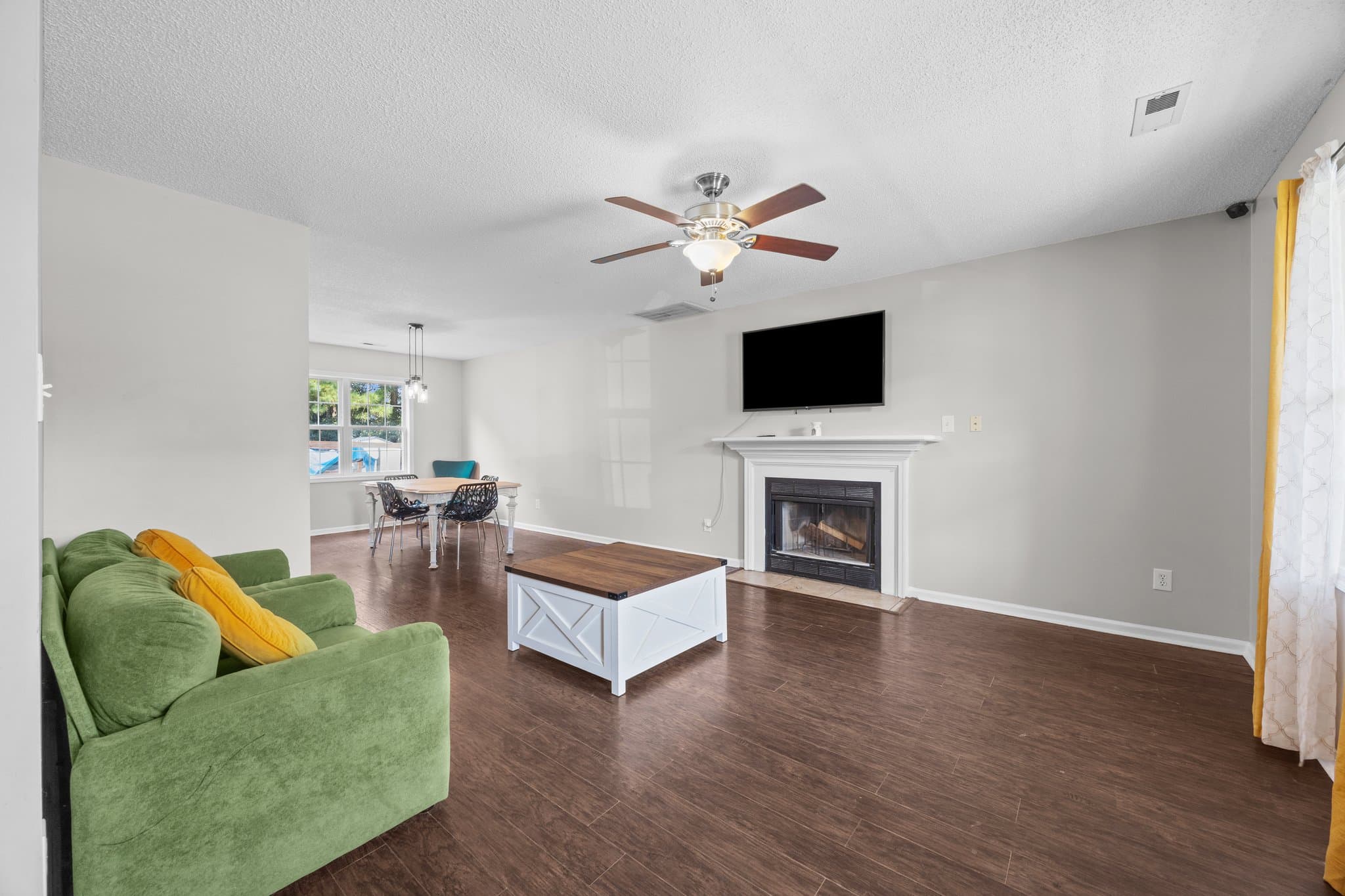 What Should I Know When Selling My House to Buy Another?