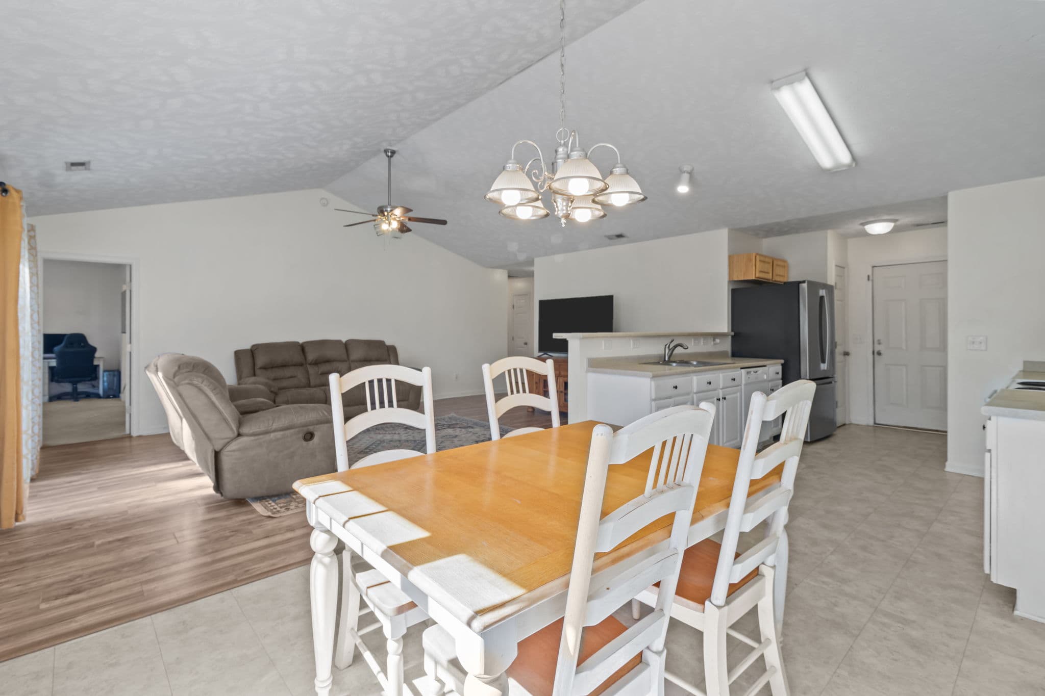 How Do I Find Top-Rated Online Platforms to List My House for Sale?