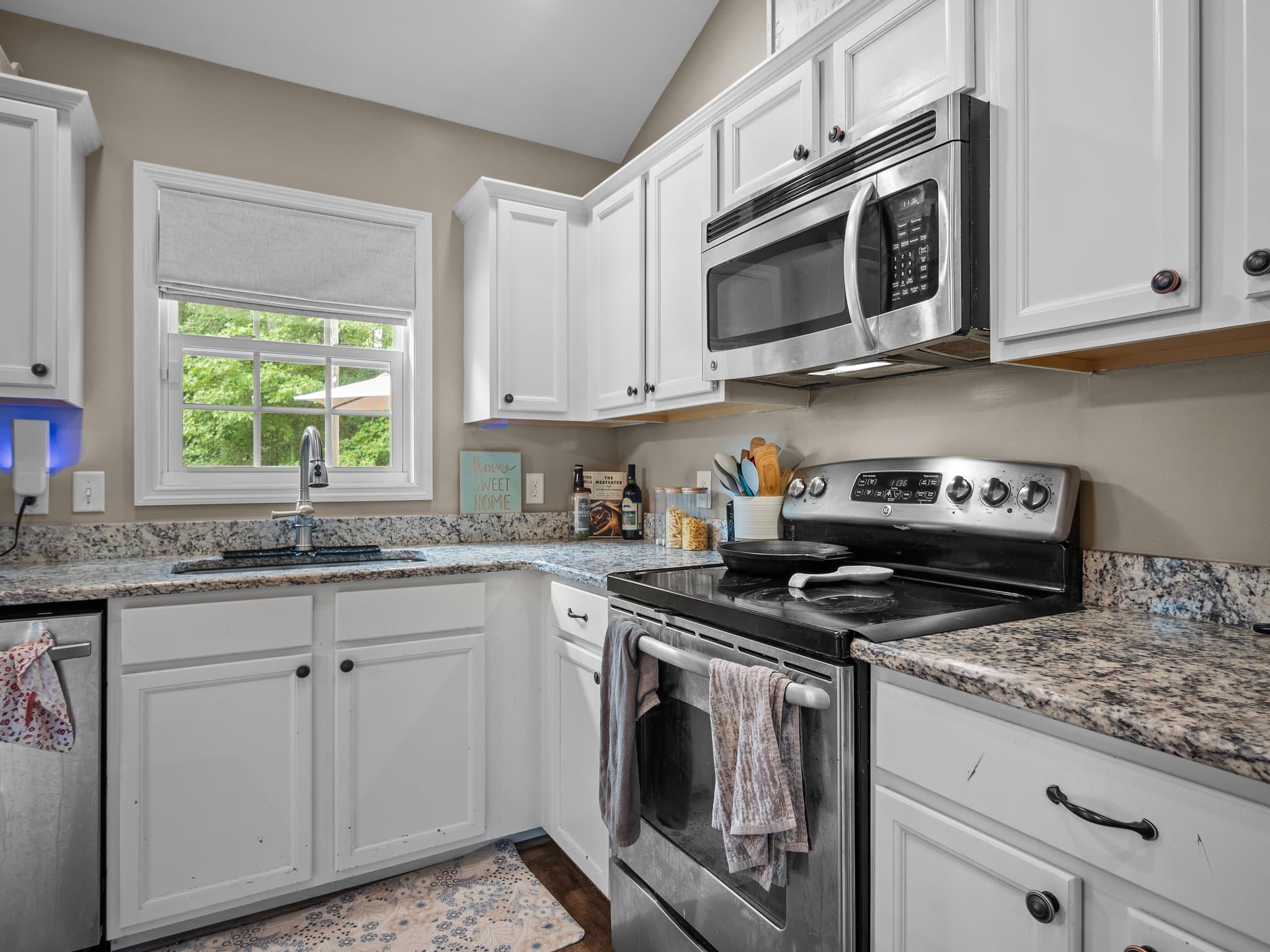 Jacksonville NC homes — full-service real estate