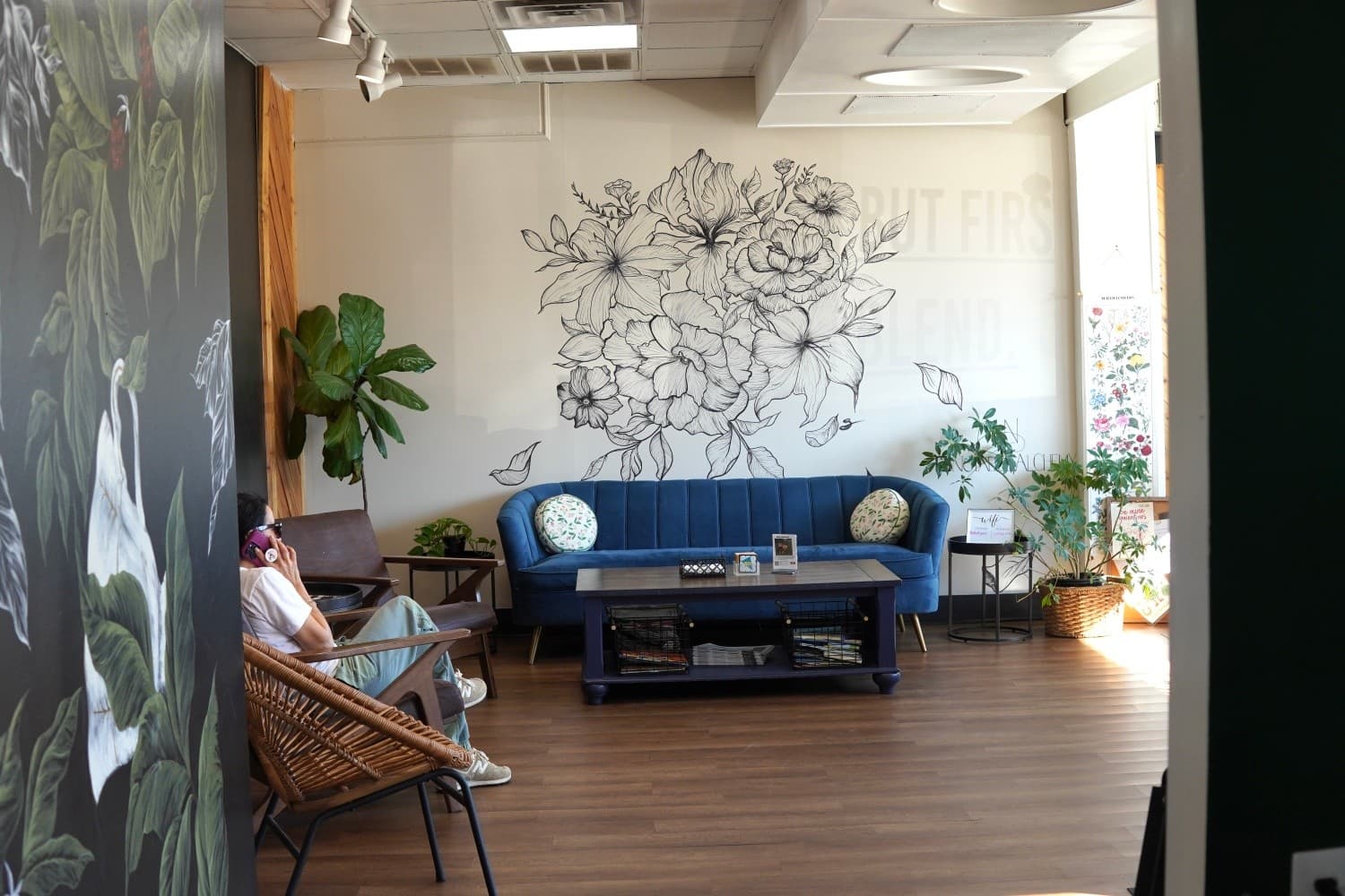 Coffee and seating at Blend Cafe in Jacksonville NC