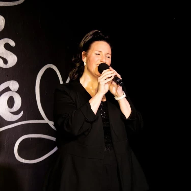 Live acting on stage at The Seeing Place theatre in Jacksonville NC