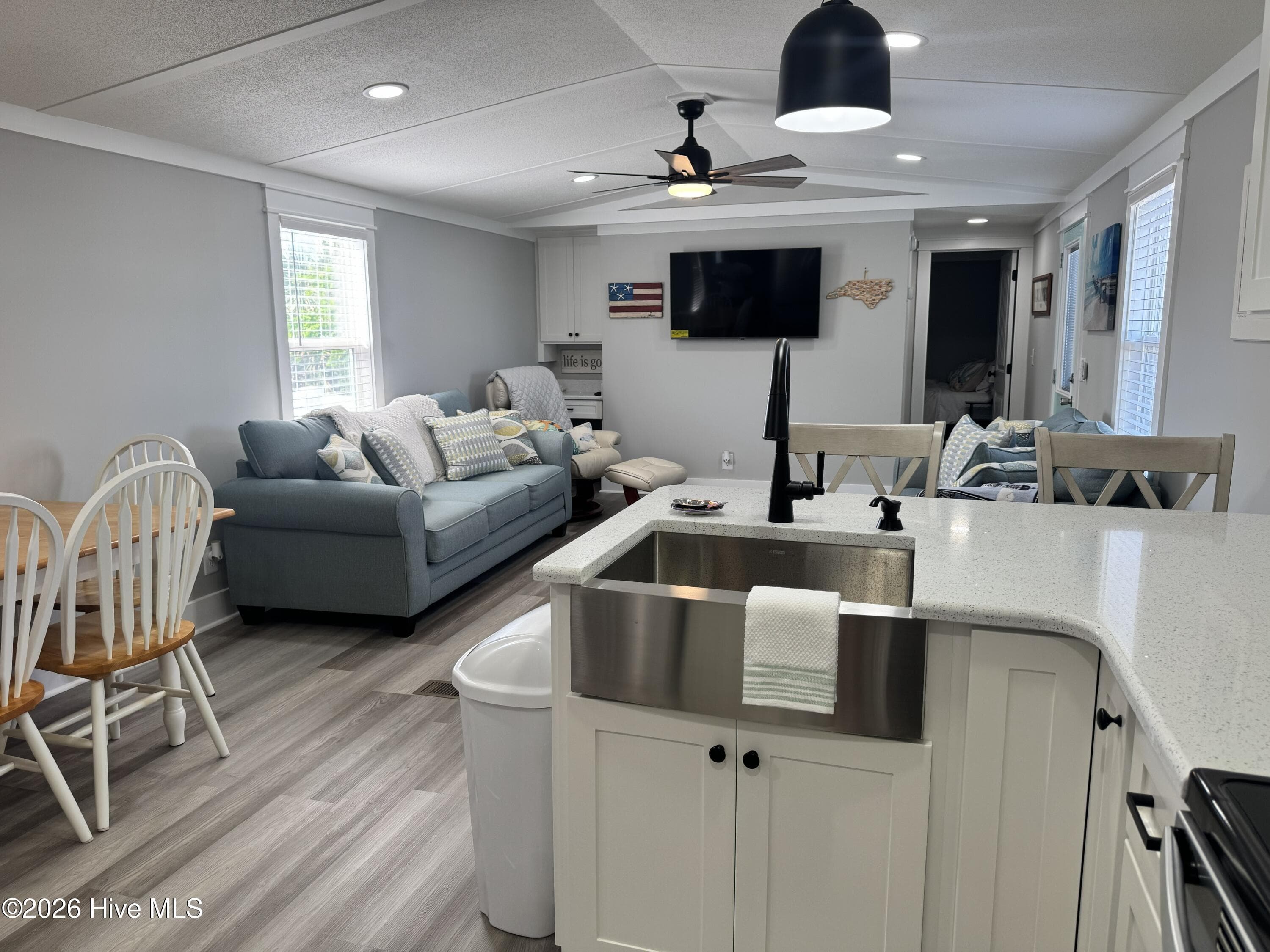 Front of 6400 14th Avenue, Topsail Beach, NC 28445